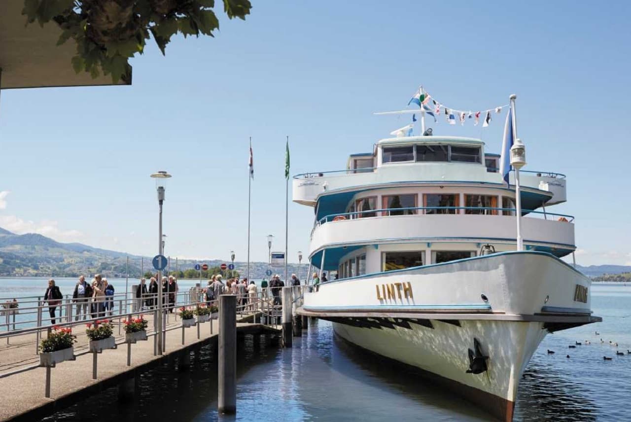 Zurich City Sightseeing Bus Tour with Lake Cruise - imagen 6