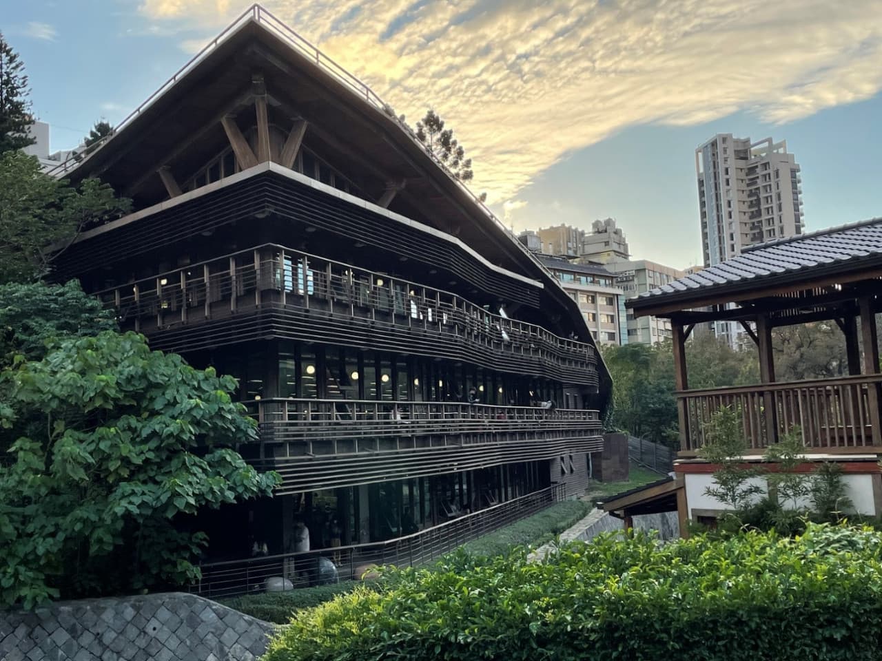 Yangmingshan National Park and Beitou Hot Spring Full-Day Tour from Taipei - image 4