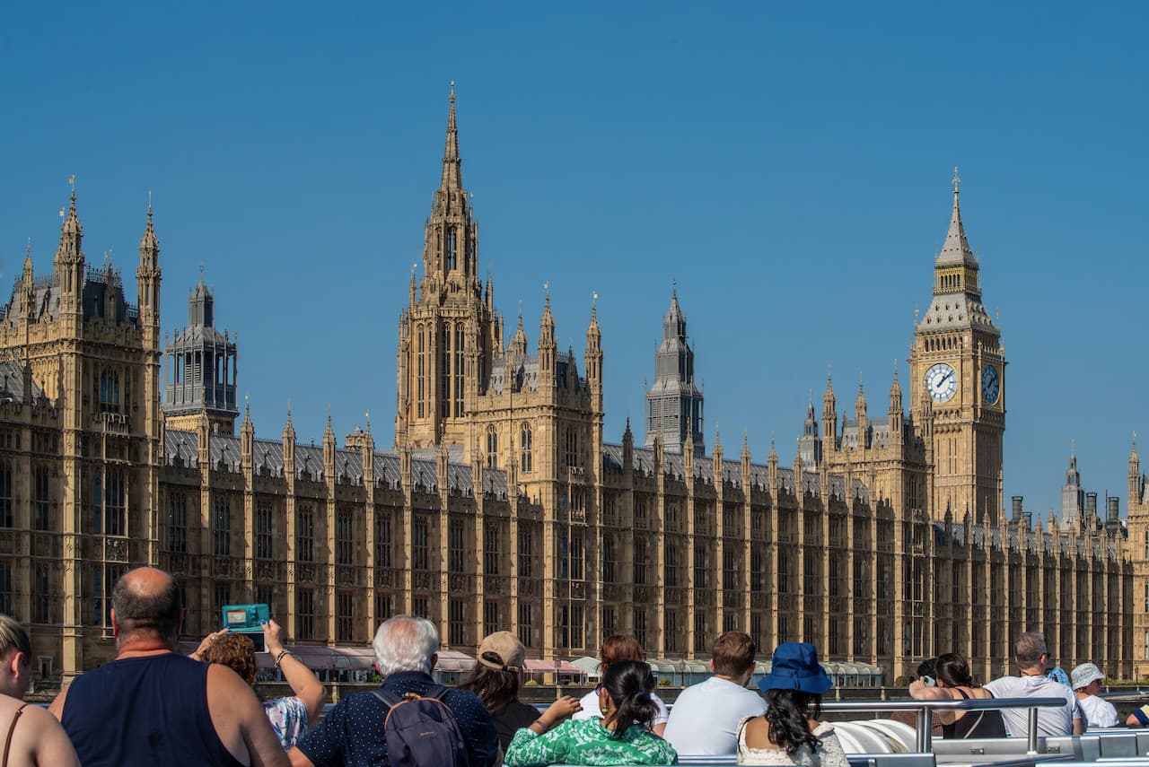Thames River Sightseeing Cruise - image 7