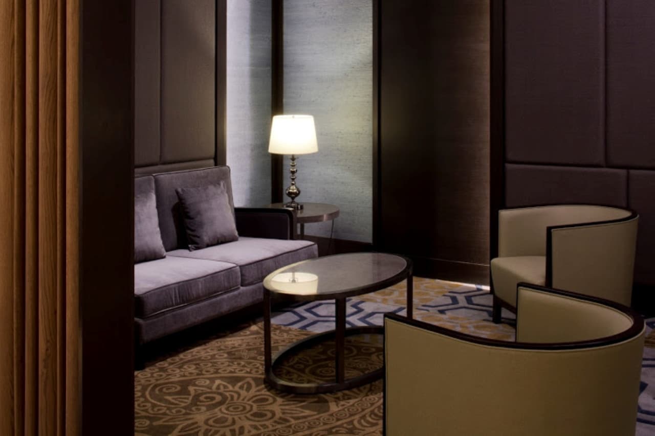 Plaza Premium Lounge - London Heathrow Airport Terminal 2 - image 2