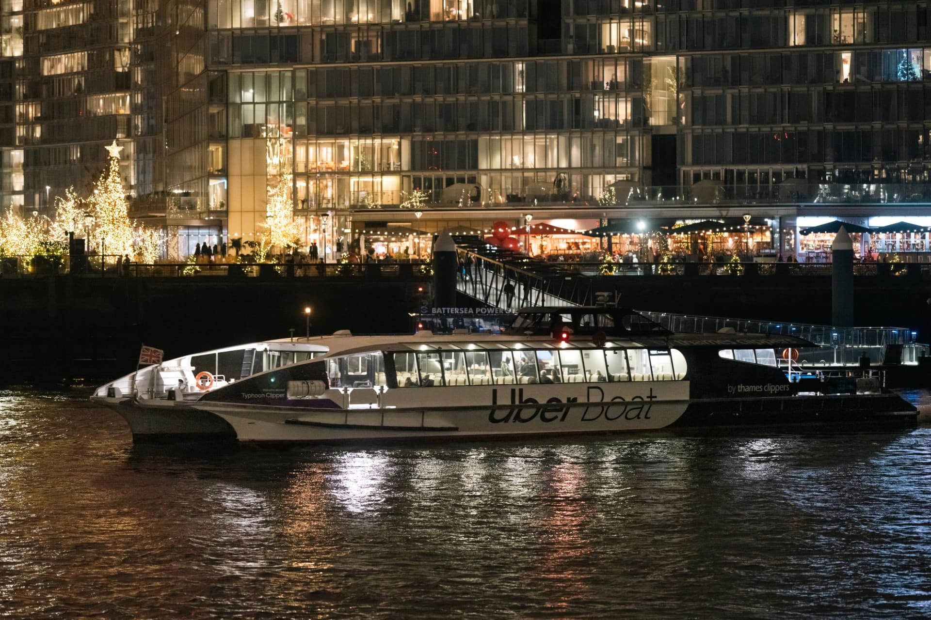 Illuminated River - Thames Uber Boat Night Cruise - image 6