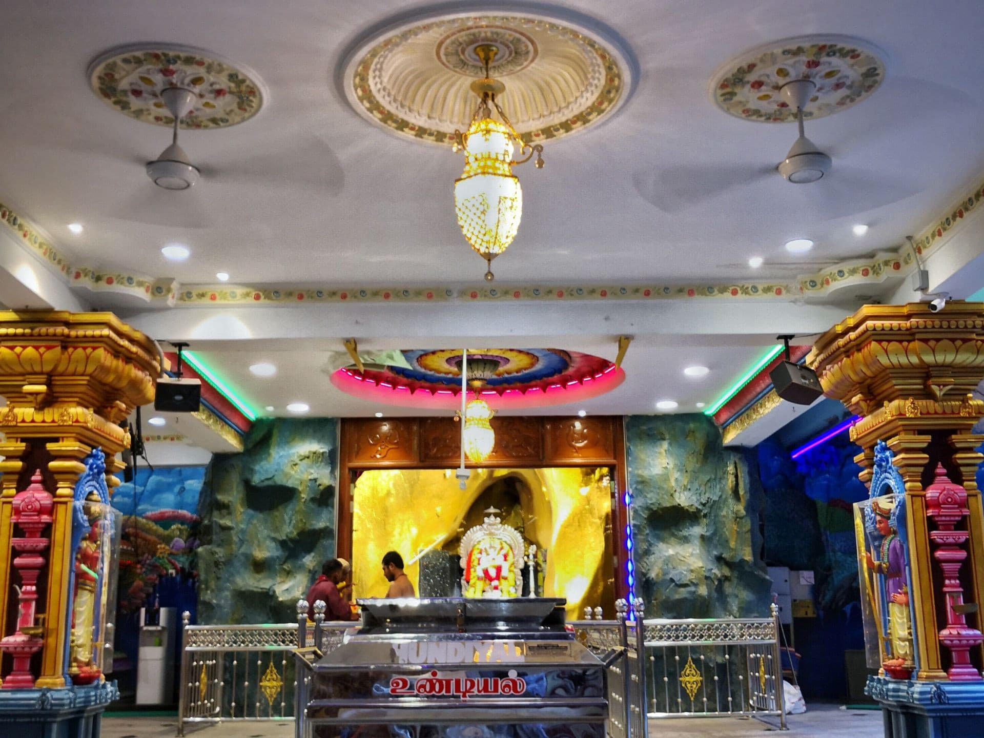 Batu Caves and Kuala Lumpur Countryside Tour - image 15