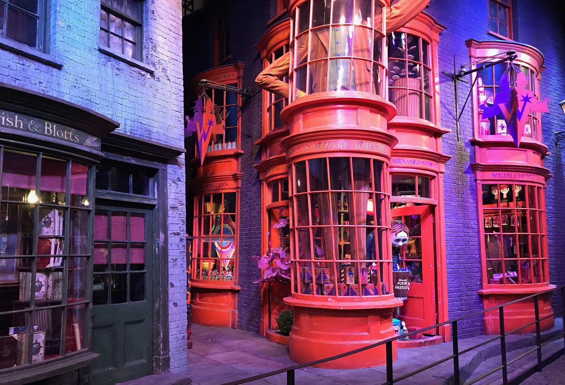 Warner Bros. Studio Tour London - The Making of Harry Potter Ticket with Round Trip Transfer - image 12