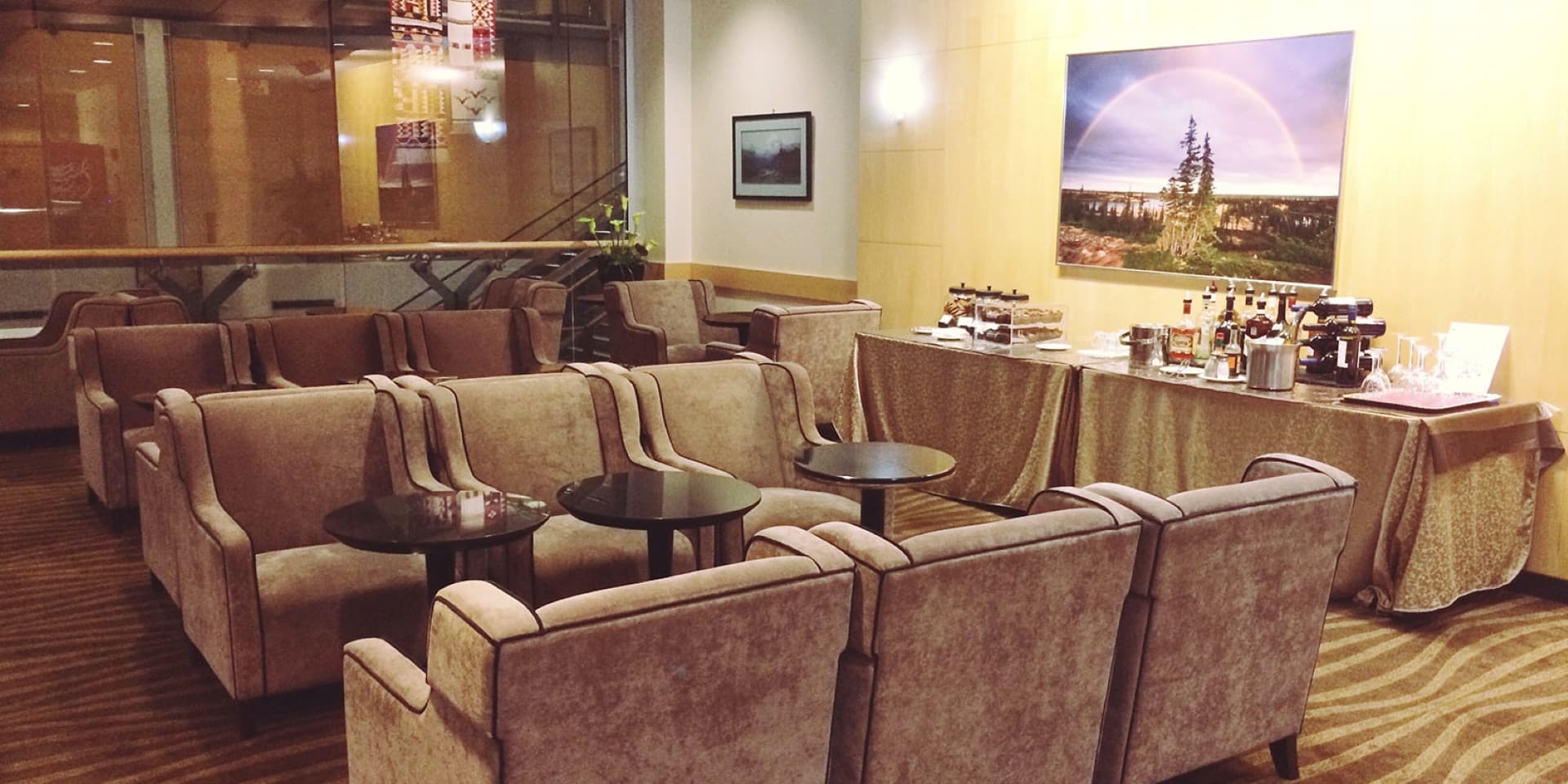 Plaza Premium Lounge - Vancouver International Airport - image 6