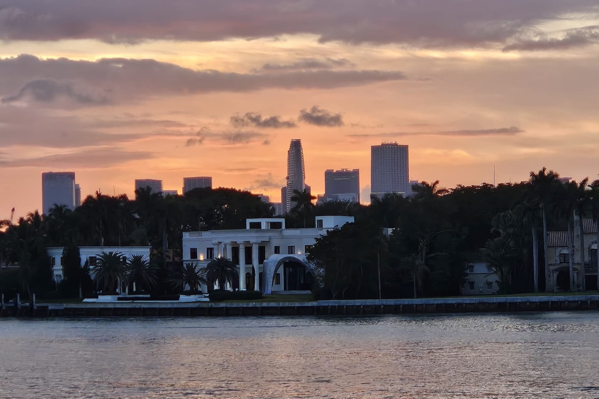 Miami Sunset Cruise of Biscayne Bay and Millionaires' Homes - image 2