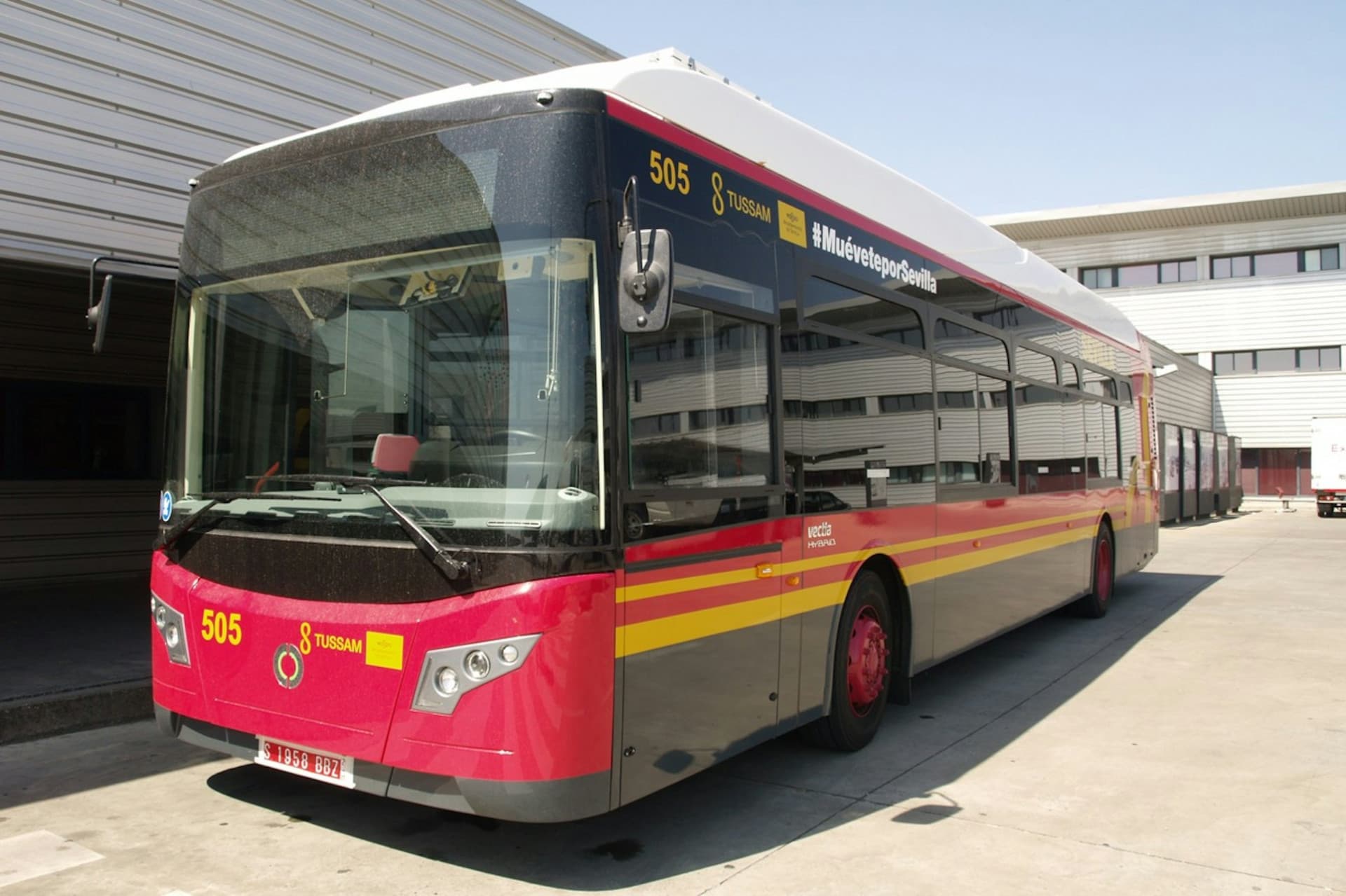 Seville: Airport Transfer Ticket to City Center - image 3