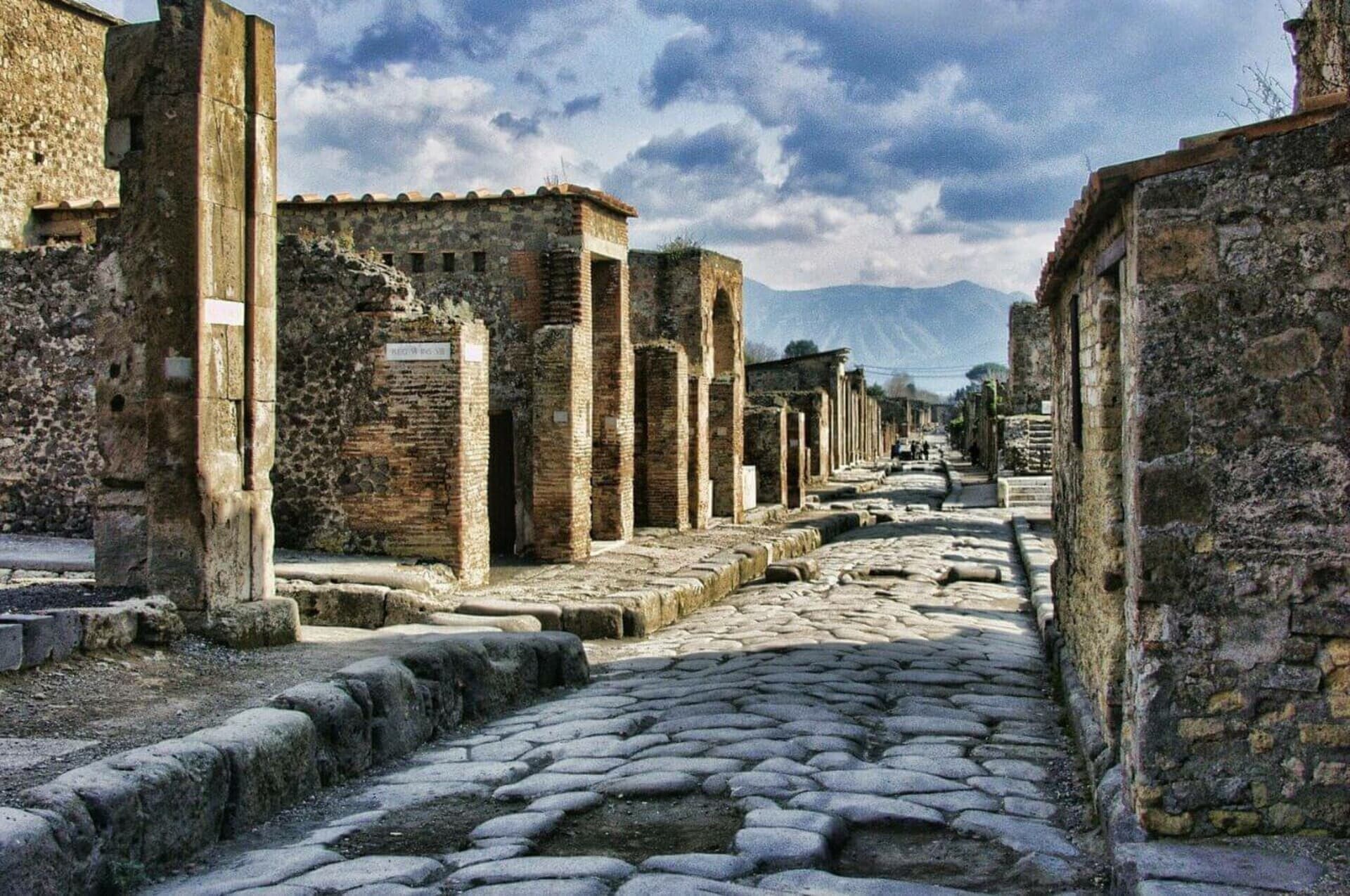 Pompeii Entry Ticket with Audio Guide - image 2