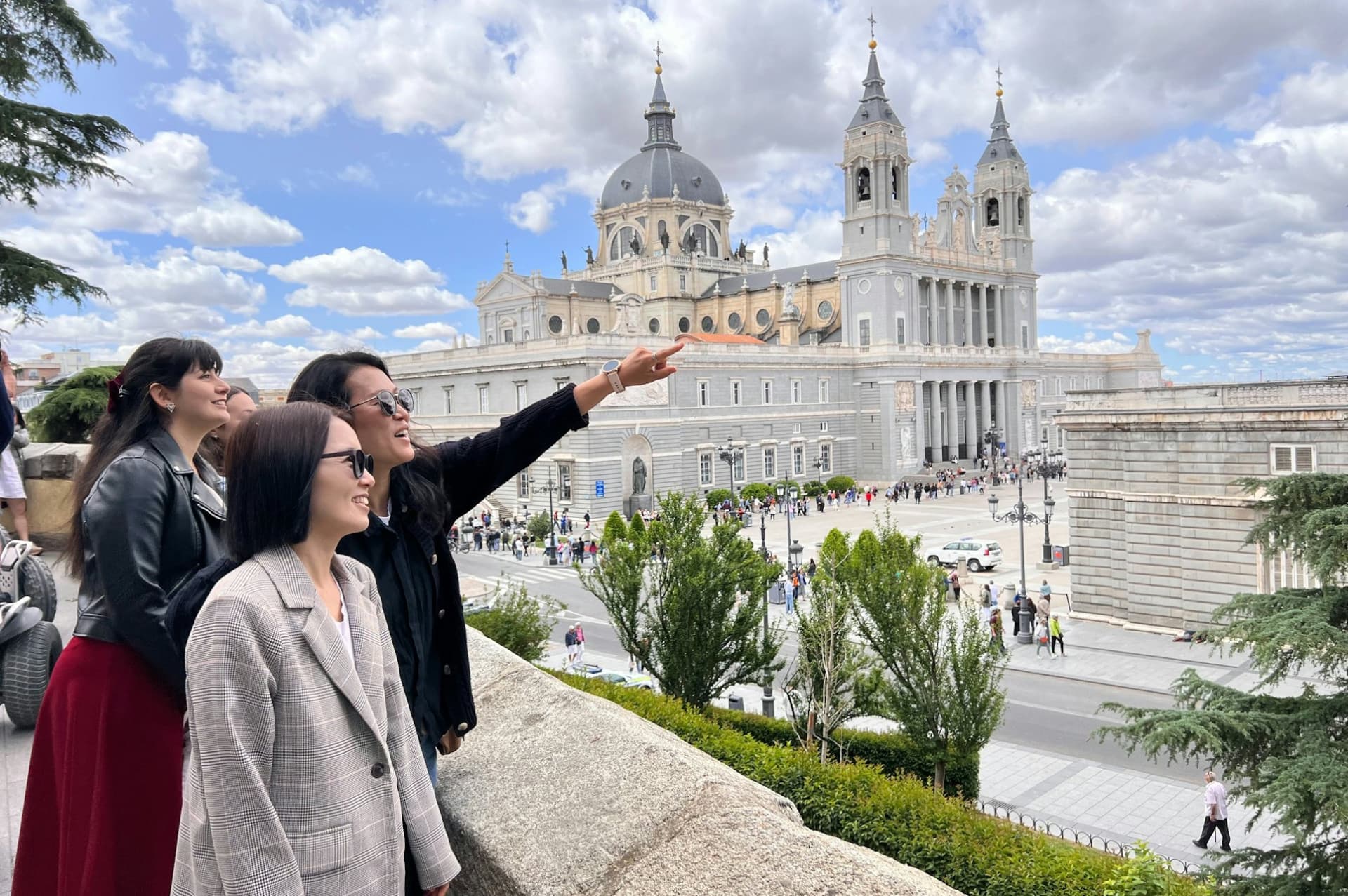 Madrid: 1.5-Hour Evening Walking Tour - main image