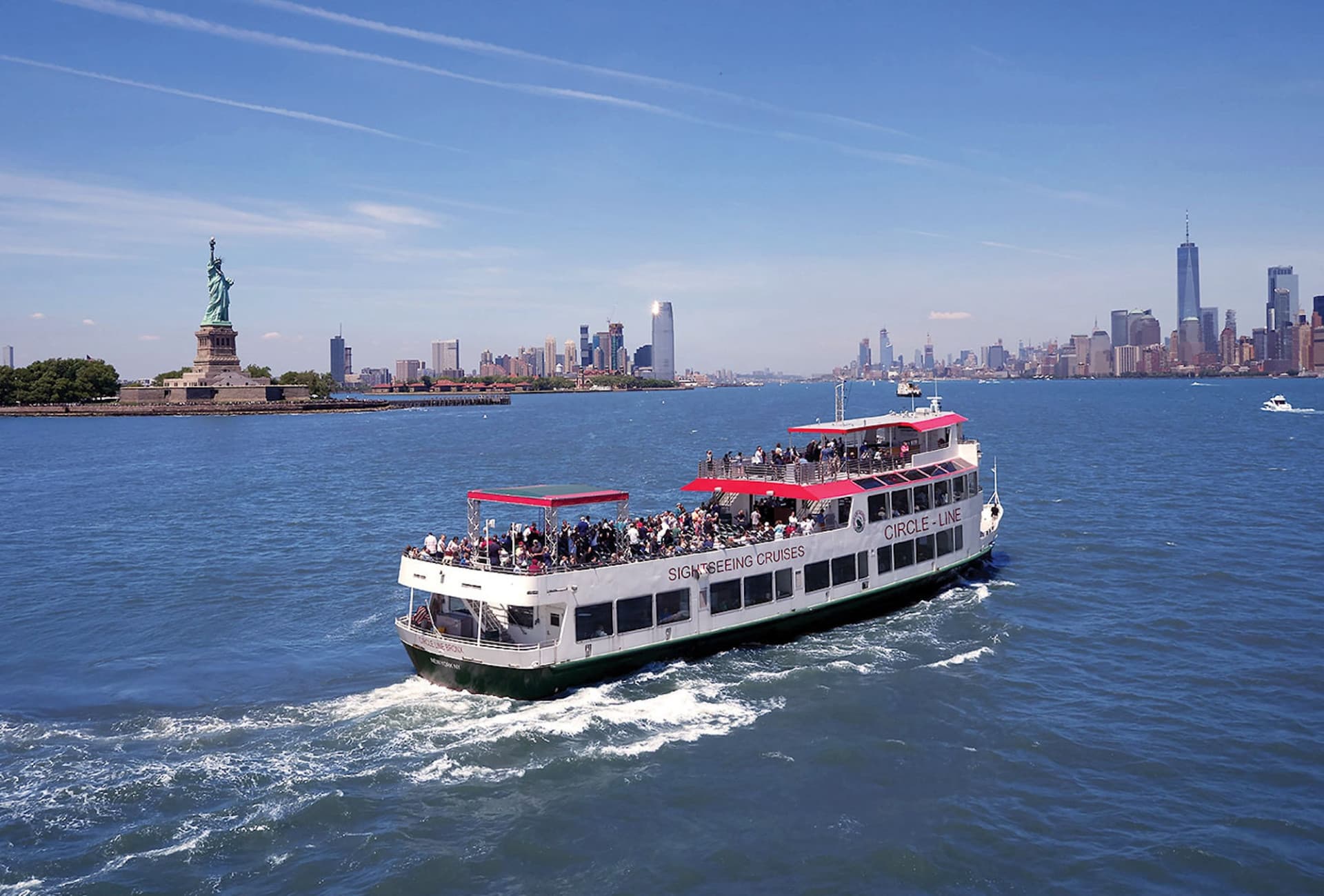 Circle Line "Statue of Liberty Midtown NYC" Cruise (1 hour): Reserved Straight-to-Board Ticket - image 3