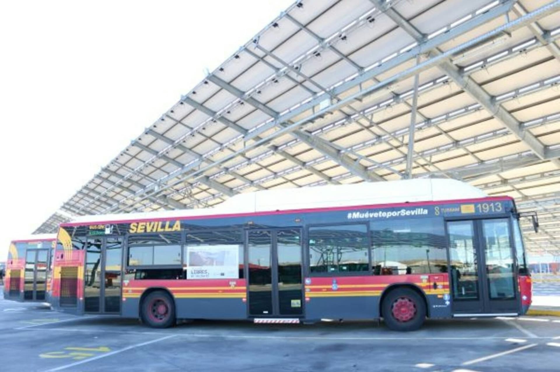 Seville: Airport Transfer Ticket to City Center - image 7