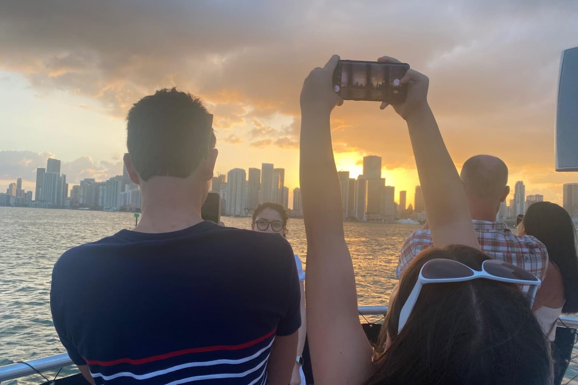 Crucero al atardecer por la bahía de Biscayne y las mansiones de los millonarios en Miami - imagen 15