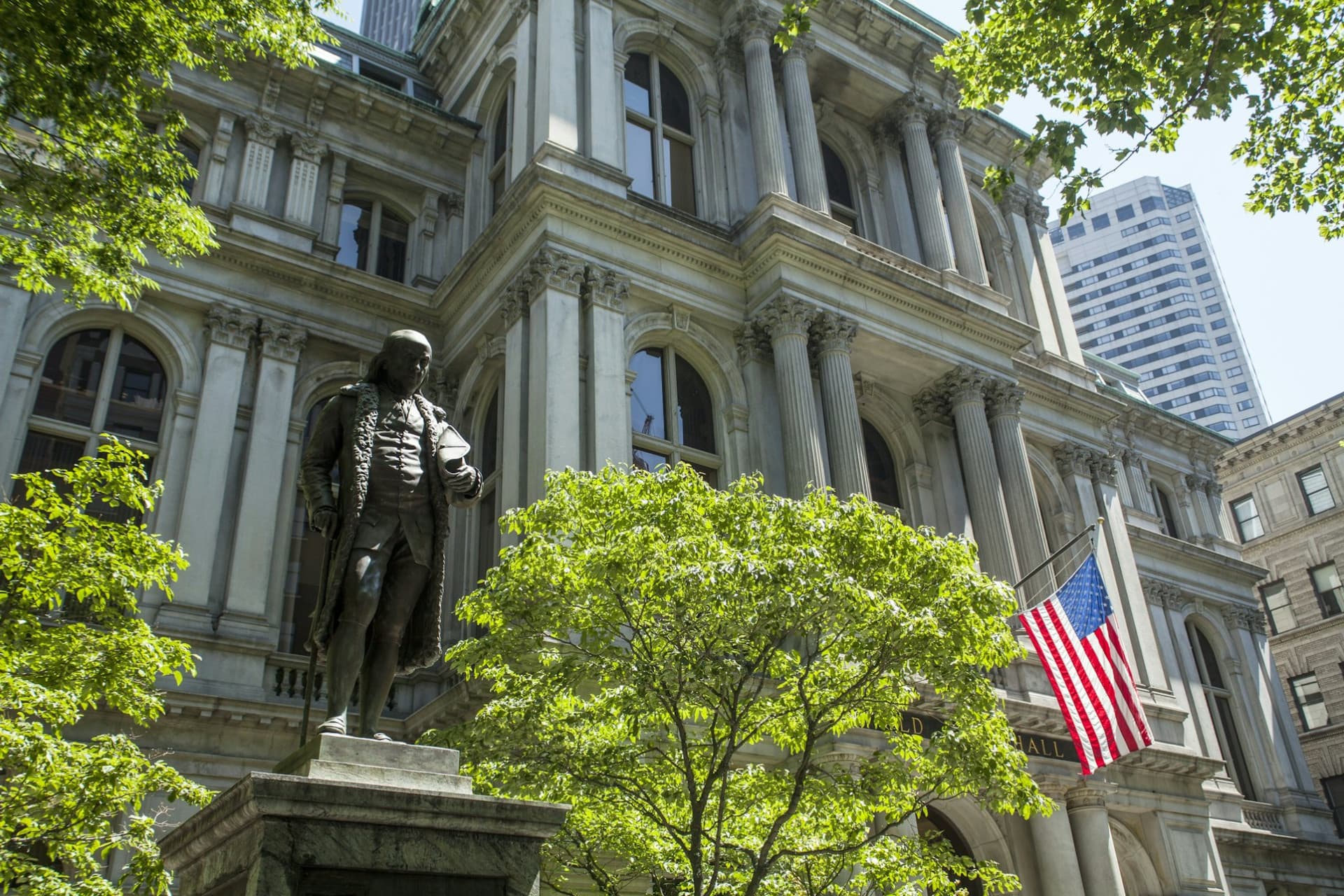 Boston: Freedom Trail History Small Group Walking Tour - image 9