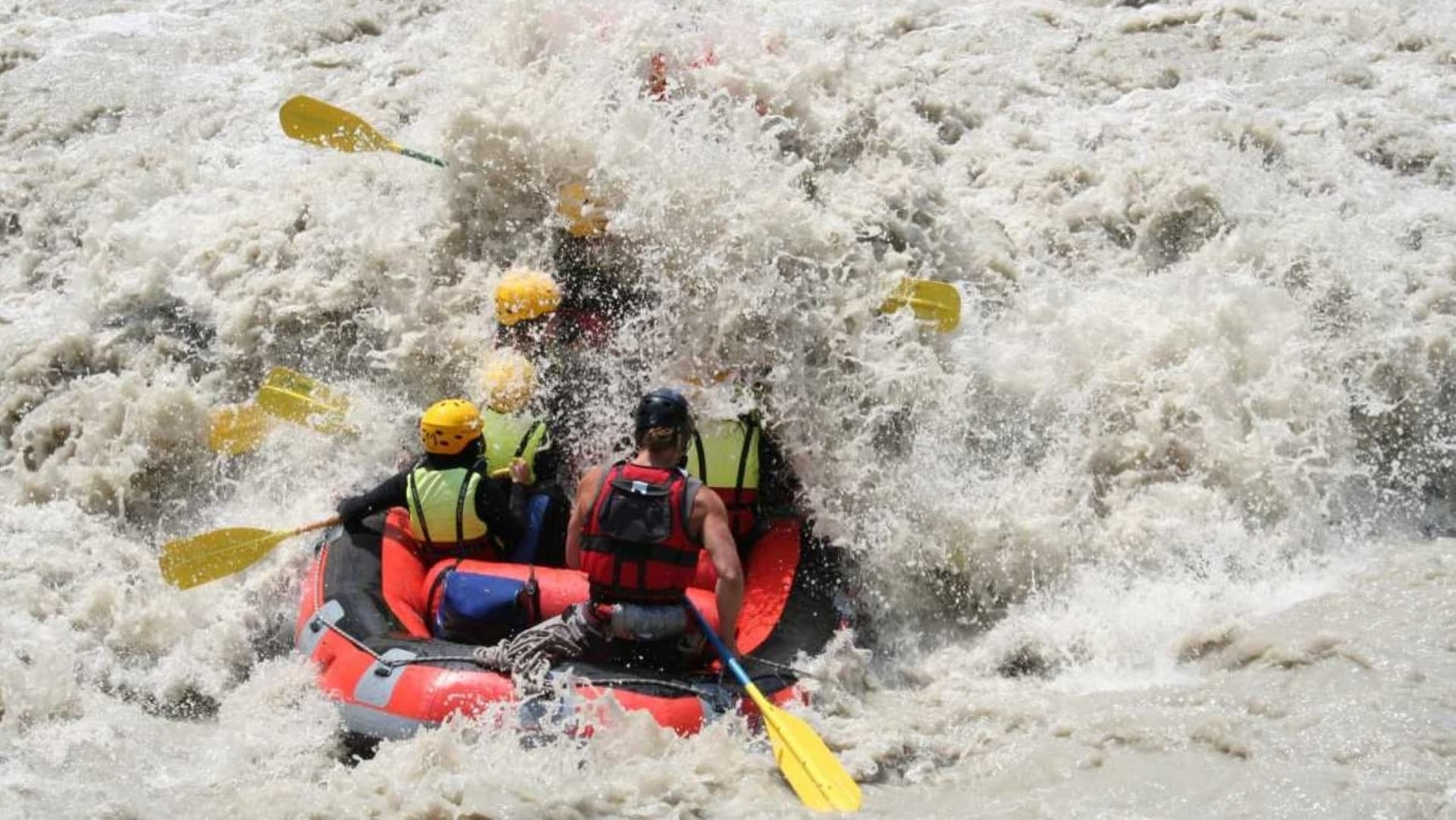 River Rafting in Lutschine - image 3