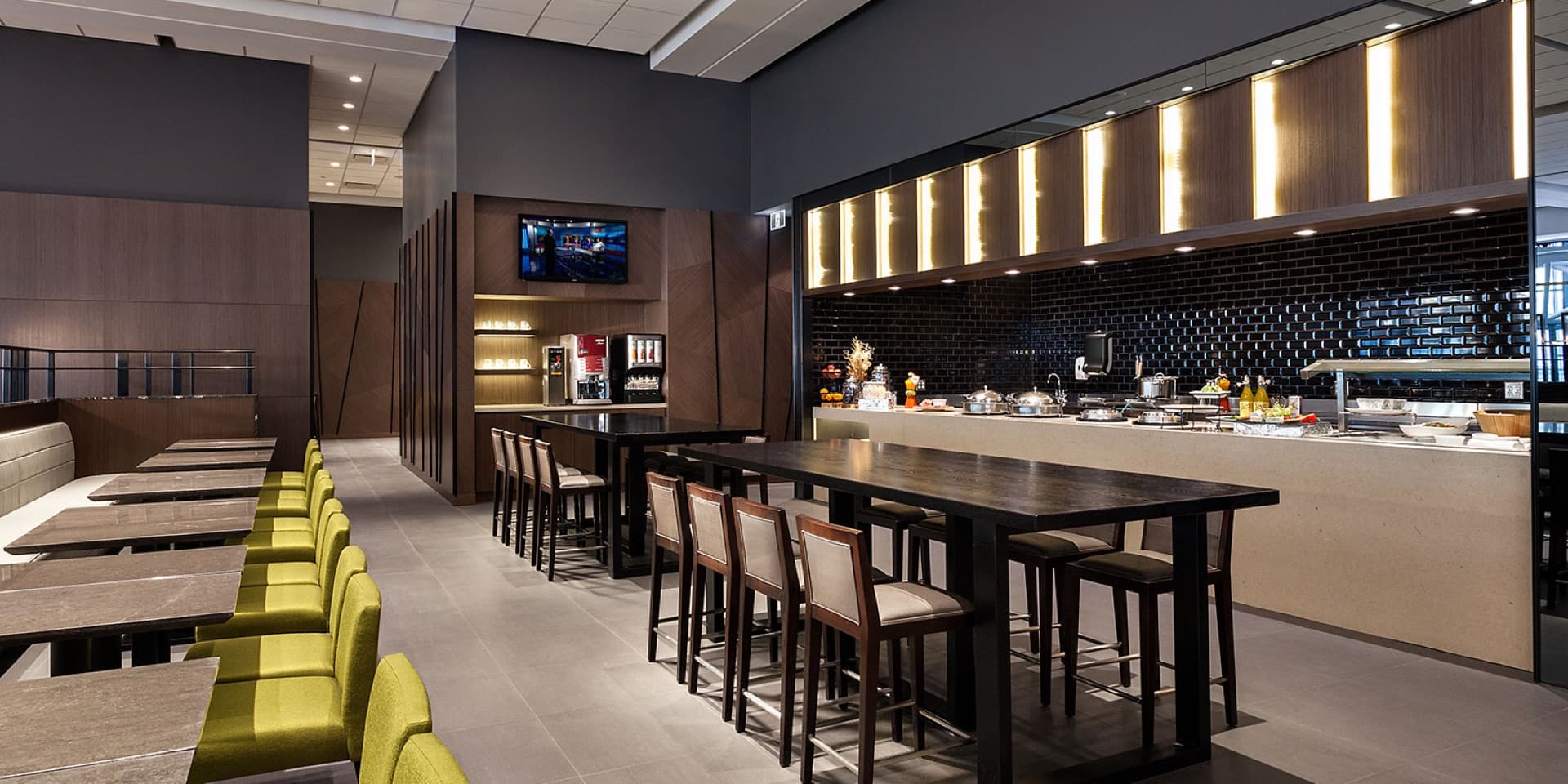 Plaza Premium Lounge - Vancouver International Airport - image 2
