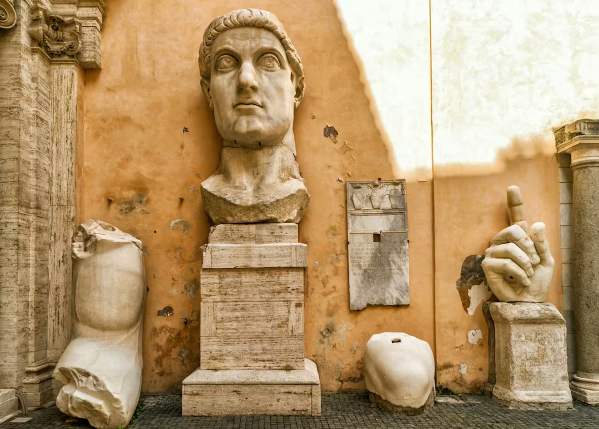 Entrada a los Museos Capitolinos - imagen 8