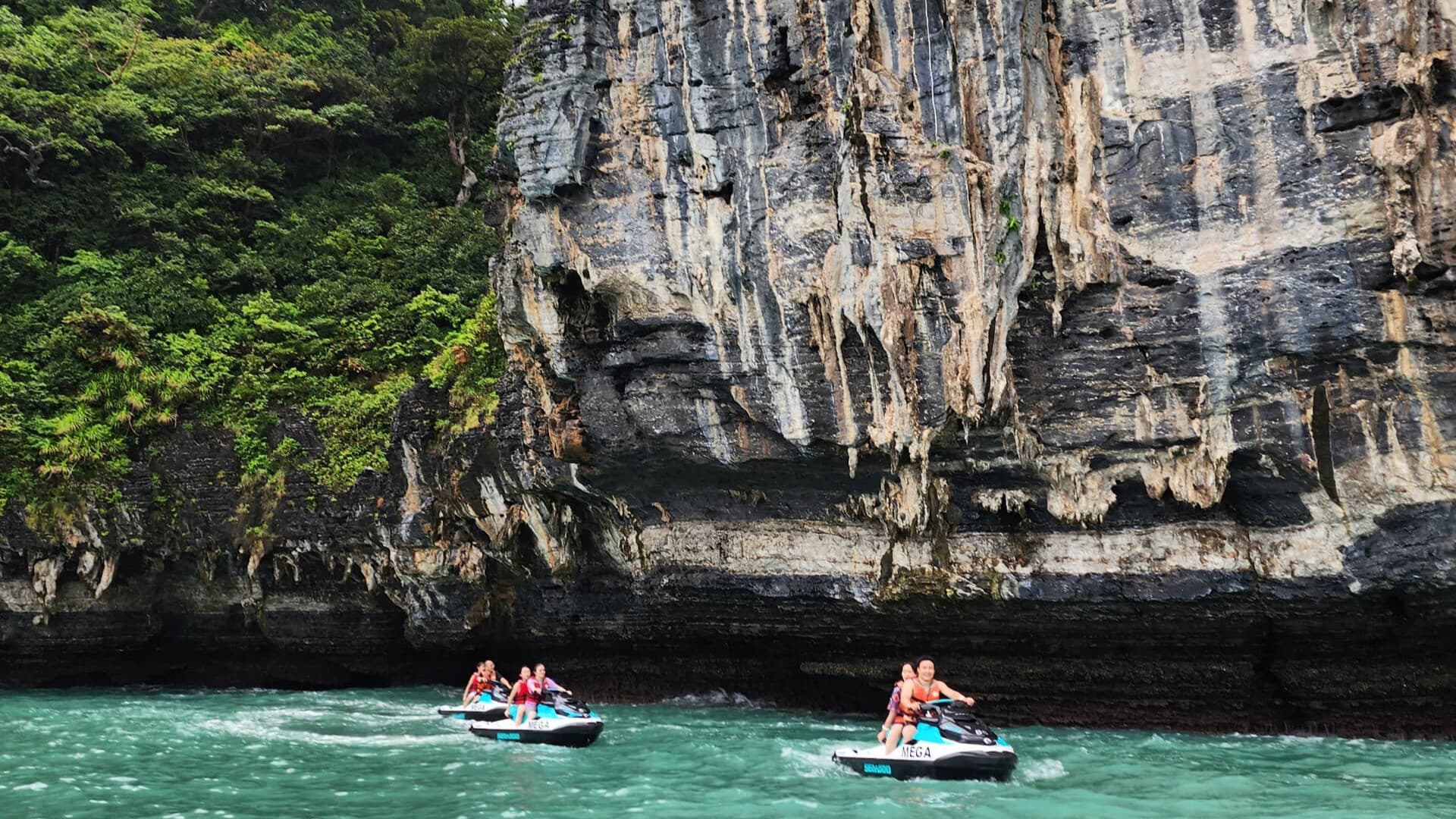 Langkawi Dayang Bunting Island Tour by Jet Ski with Mega Water Sports - image 5