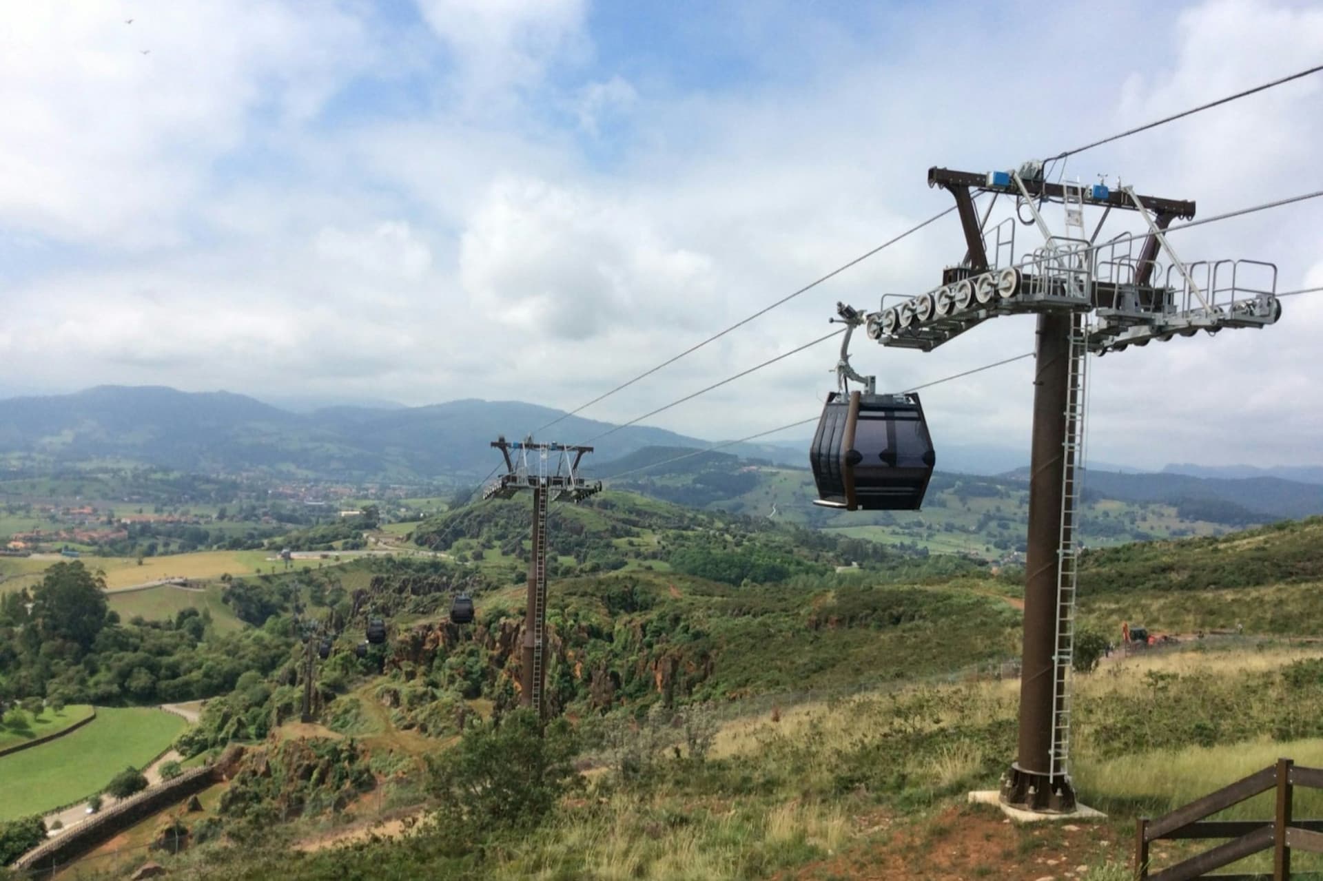 Cabárceno Nature Park Ticket + Cable Car - main image