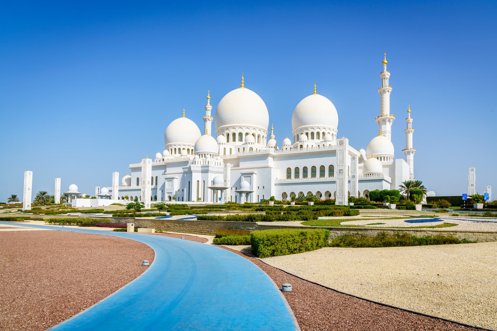 Sheikh Zayed Grand Mosque Tour from Dubai - image 7