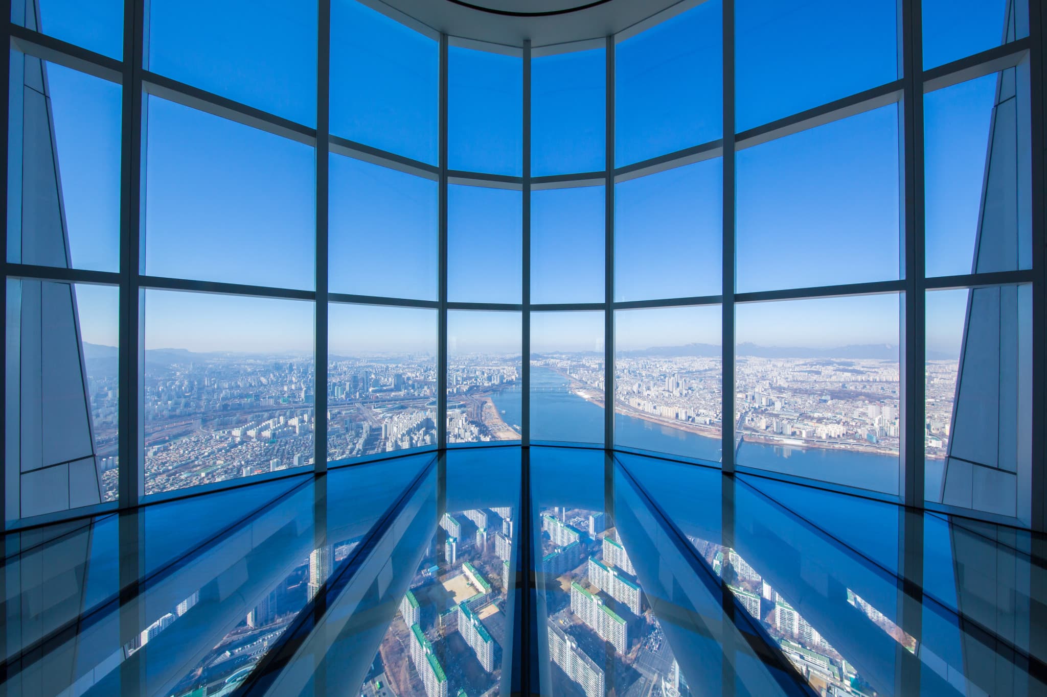 COMBO: Lotte World Adventure Seoul + Lotte World Aquarium + Seoul Sky Observatory Tickets - image 8