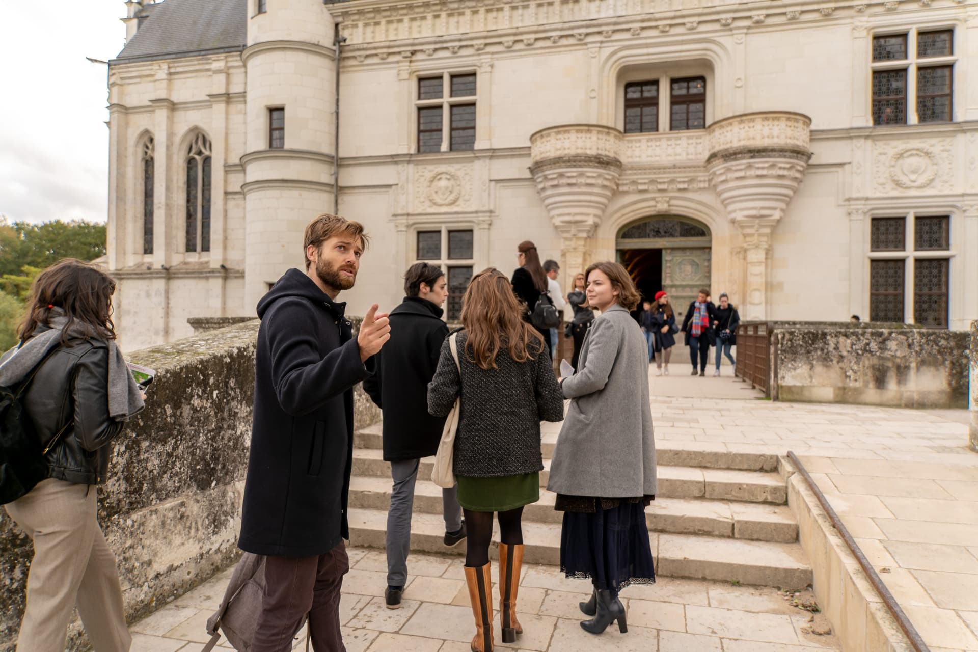 Loire Valley Tour from Paris: Chambord, Chenonceau, and Cheverny Castles - image 19