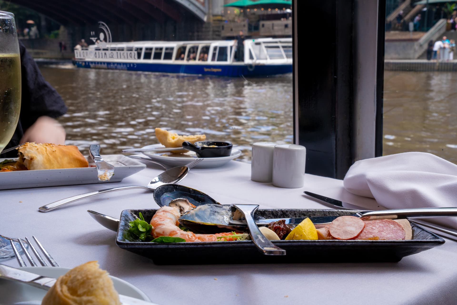 Crucero con almuerzo Spirit of Melbourne por el río Yarra - imagen principal
