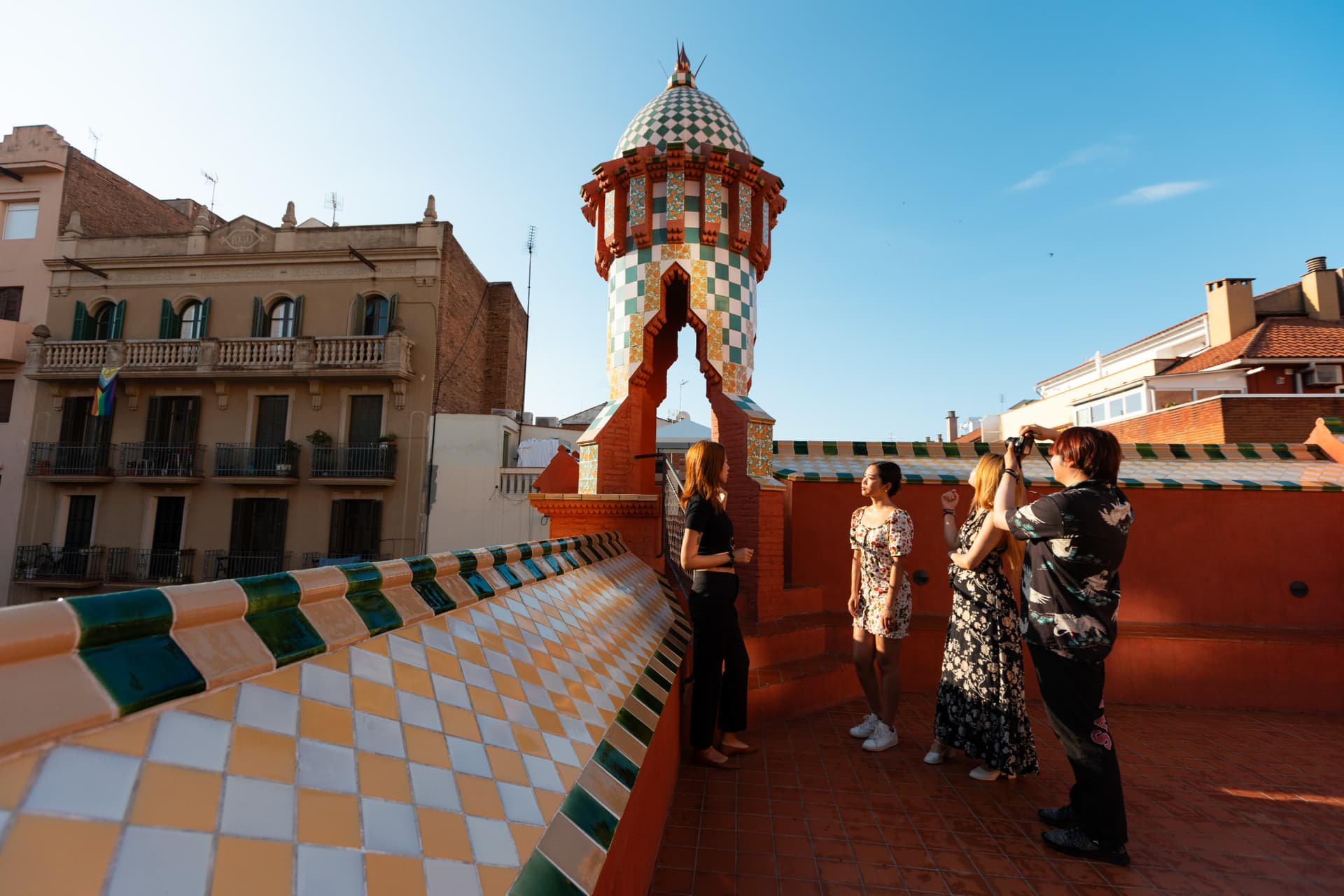 Gaudi Houses: Casa Vicens, Casa Batllo, Casa Mila Guided Tour in English, Mandarin, Korean - image 4