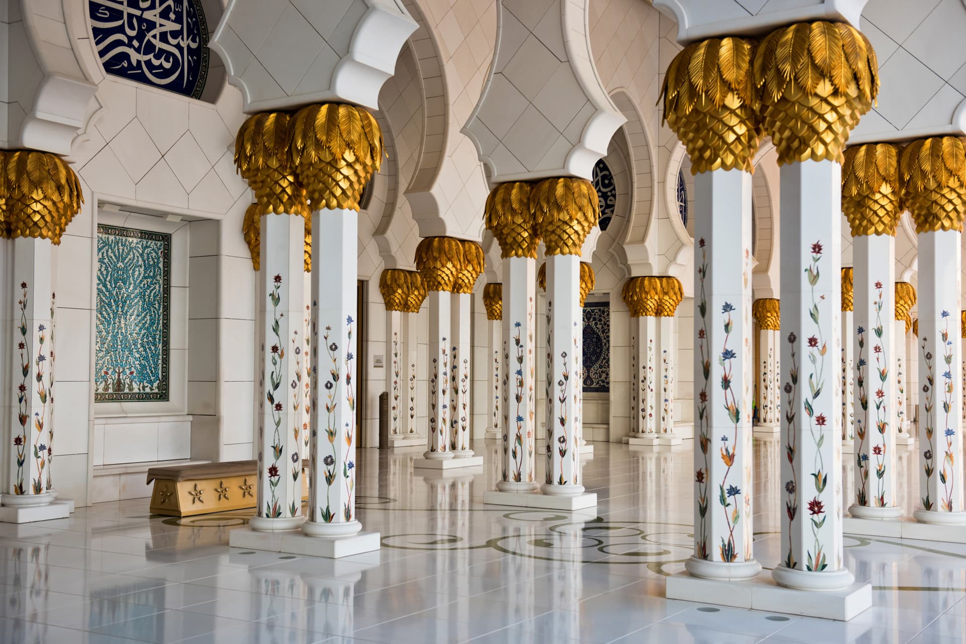 Sheikh Zayed Grand Mosque Tour from Dubai - image 5