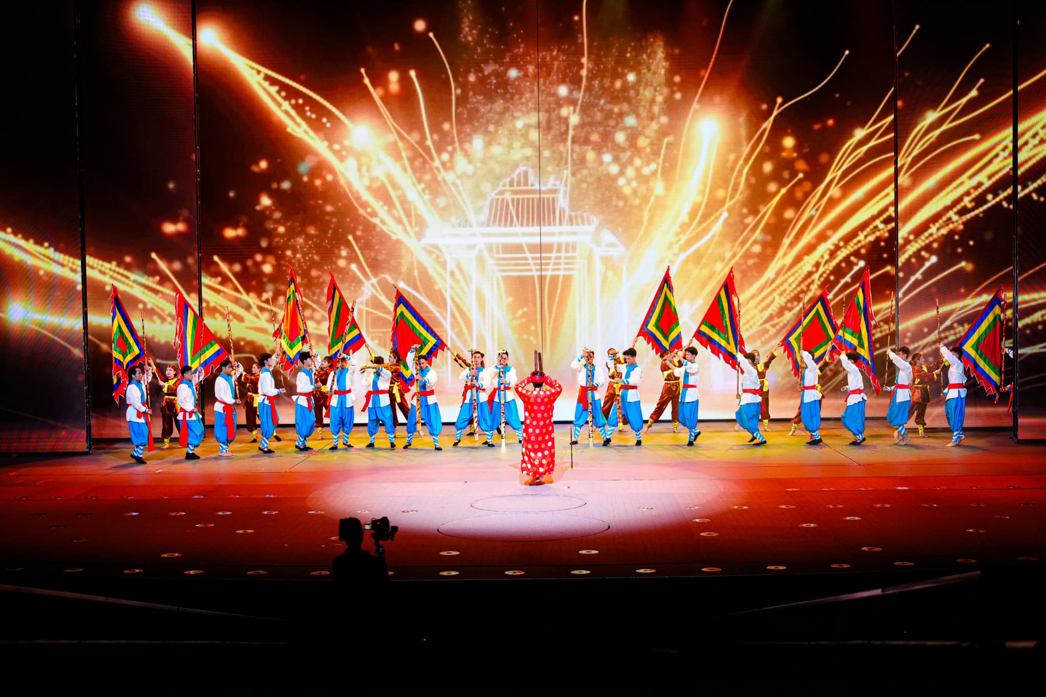 The Grand Epic of Vietnam (Đất Nước Thiên Hùng Ca) Show Ticket - main image