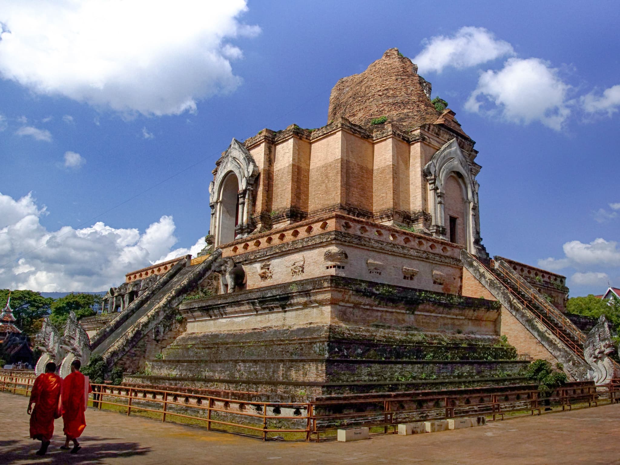 Chiang Mai Old City and Temples Walking Tour - image 6