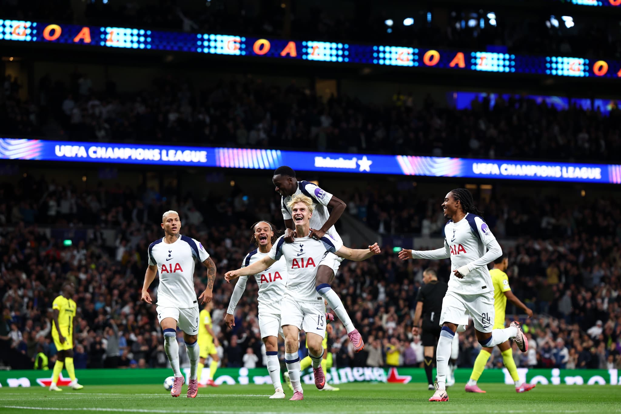Premier League Football - Tottenham Hotspur FC Match Ticket at Tottenham Hotspur Stadium - image 5