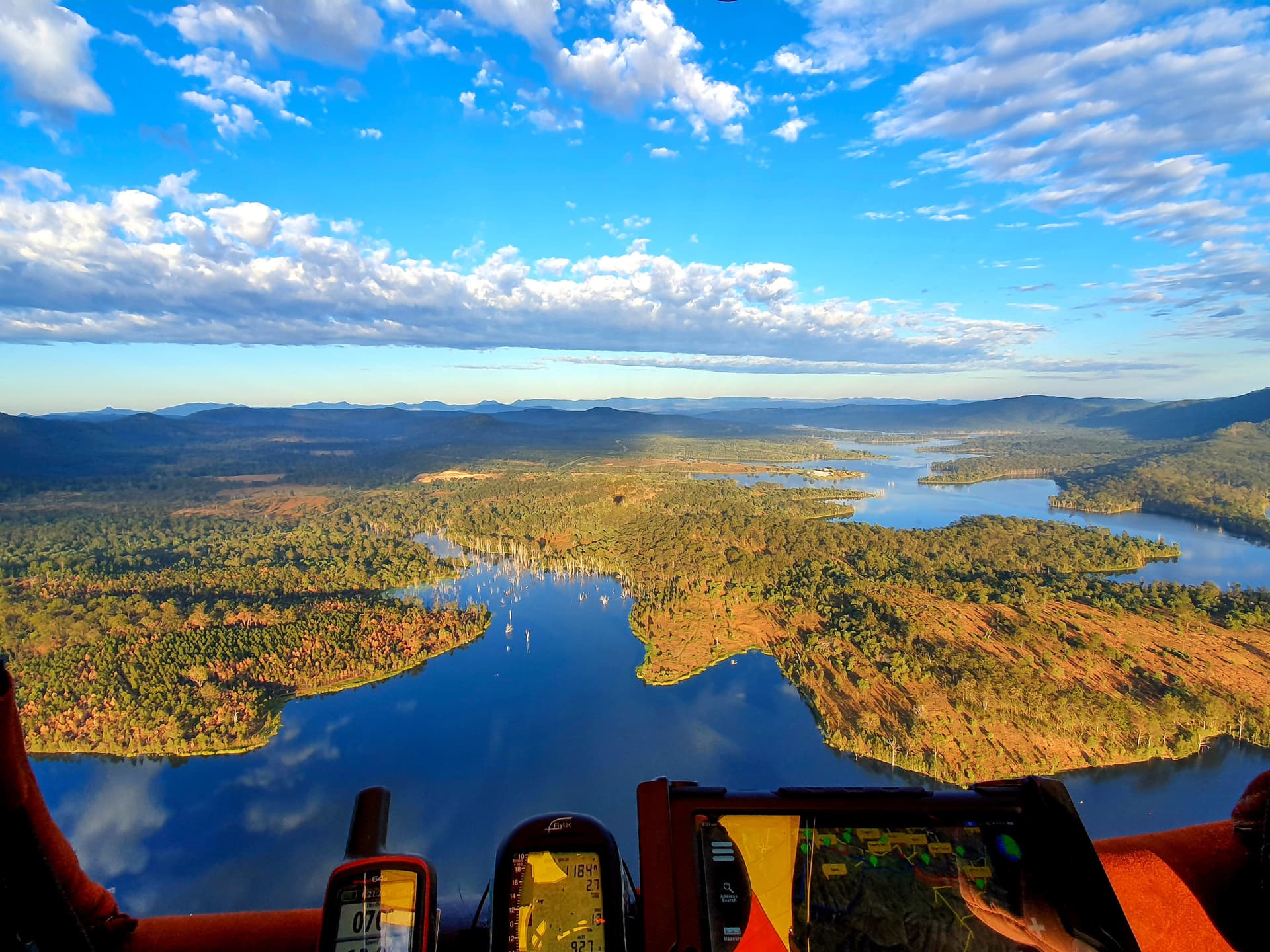 Sunrise Hot Air Balloon Flight over Brisbane with Vineyard Breakfast - imagen 2