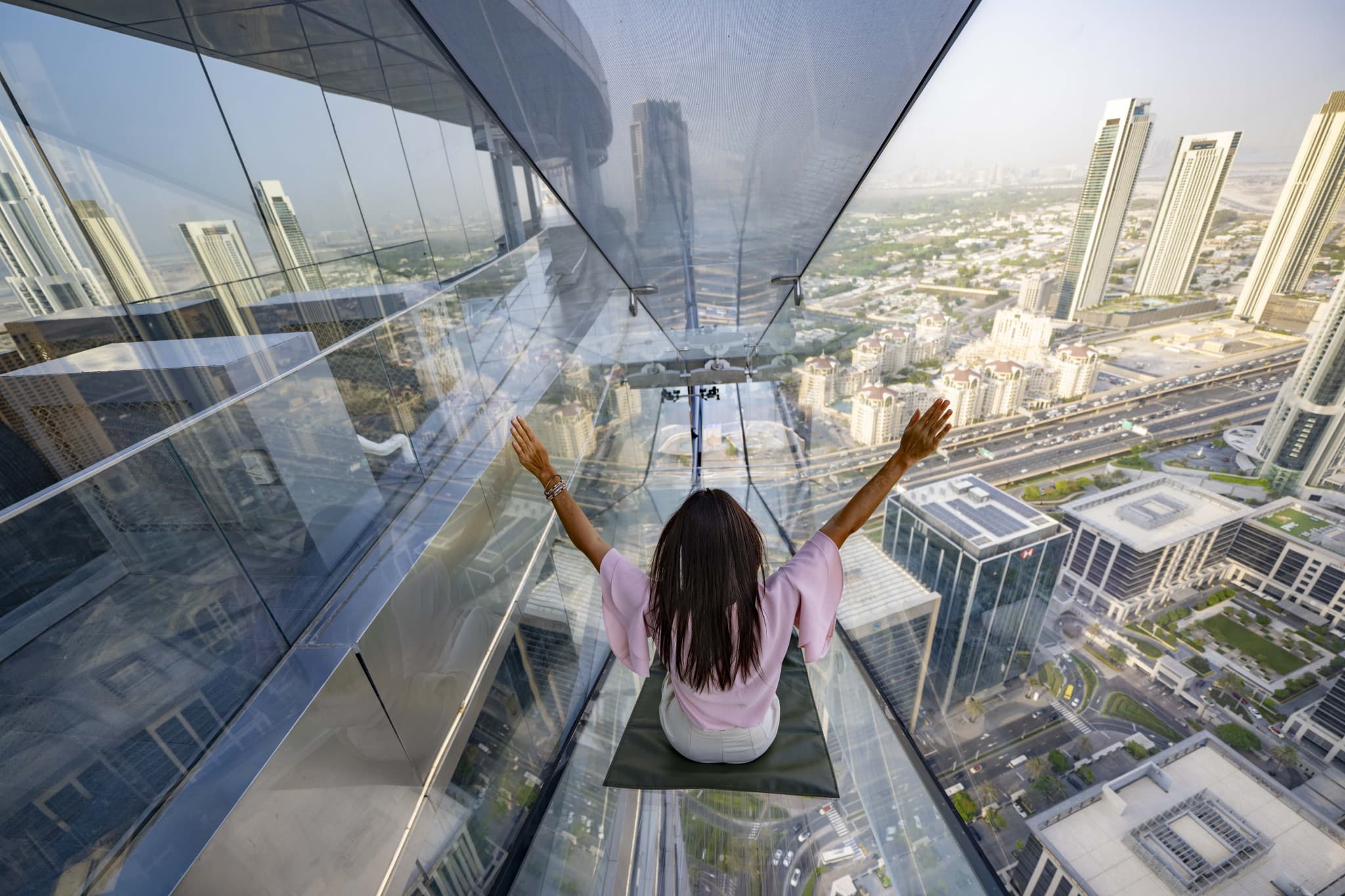 Sky Views Dubai Ticket - image 4