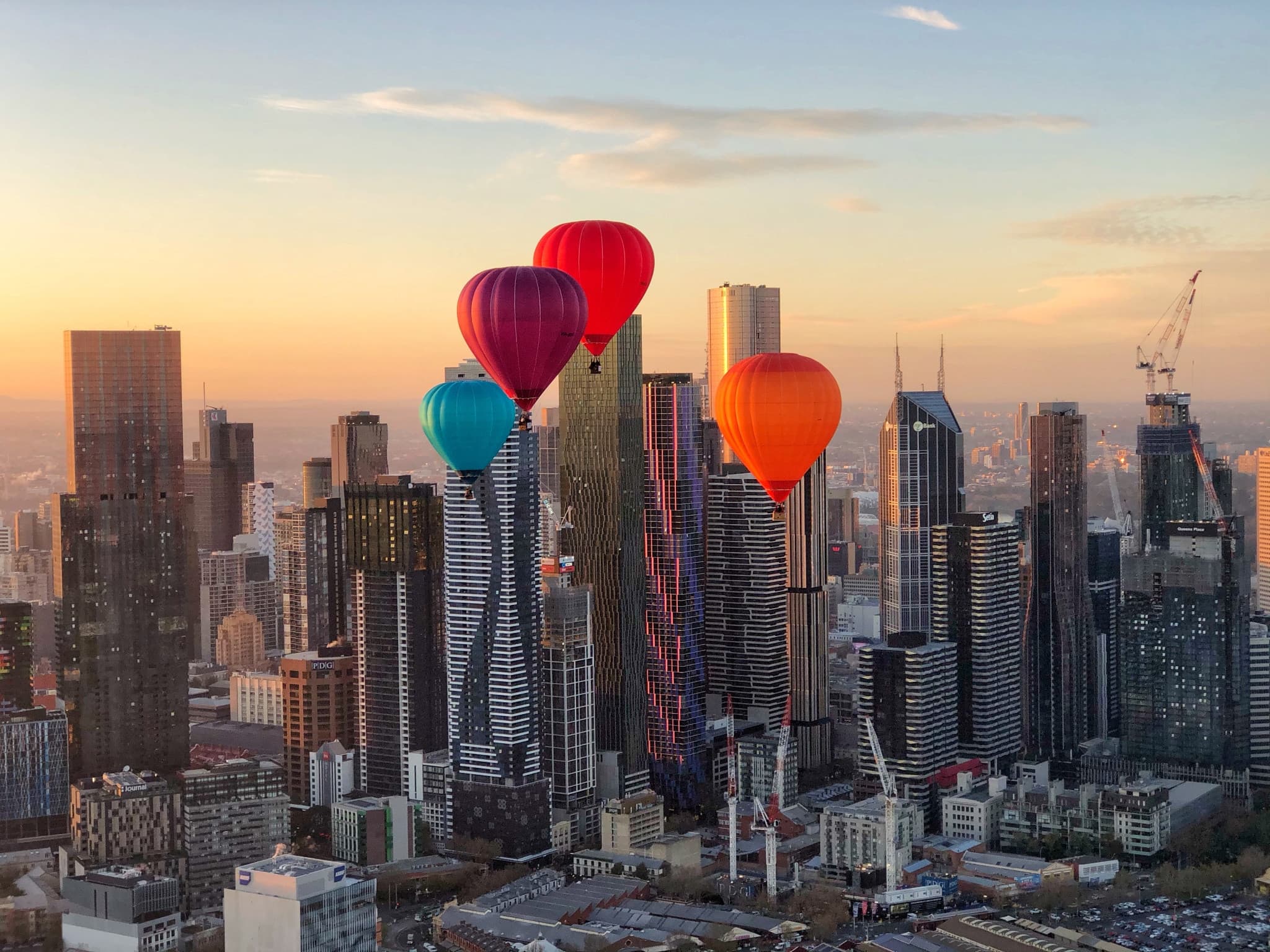 Sunrise Hot Air Balloon Flight over Melbourne with Photos - image 2