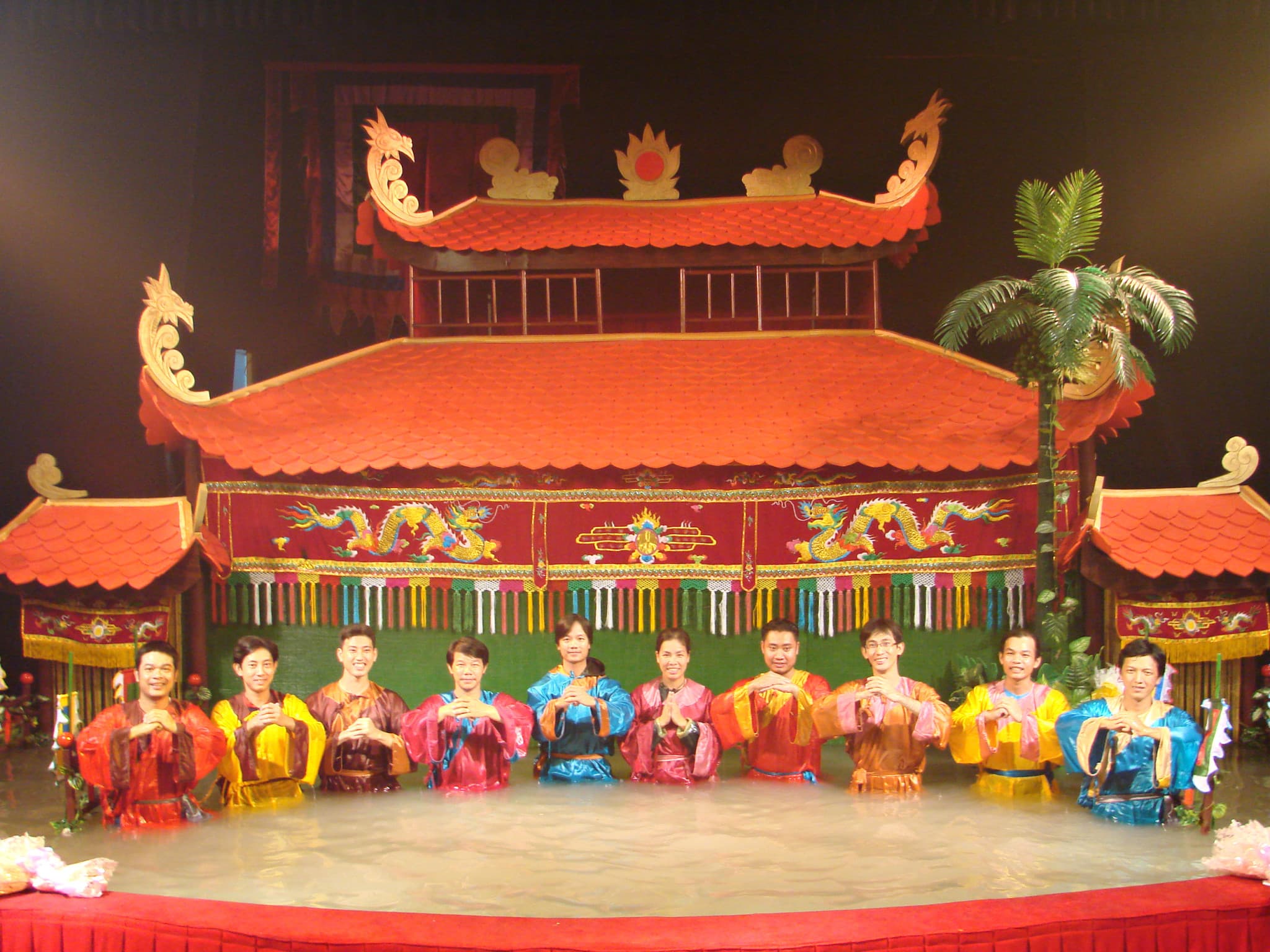 Saigon Evening Tour with Water Puppetry Show and Dinner Cruise - image 4