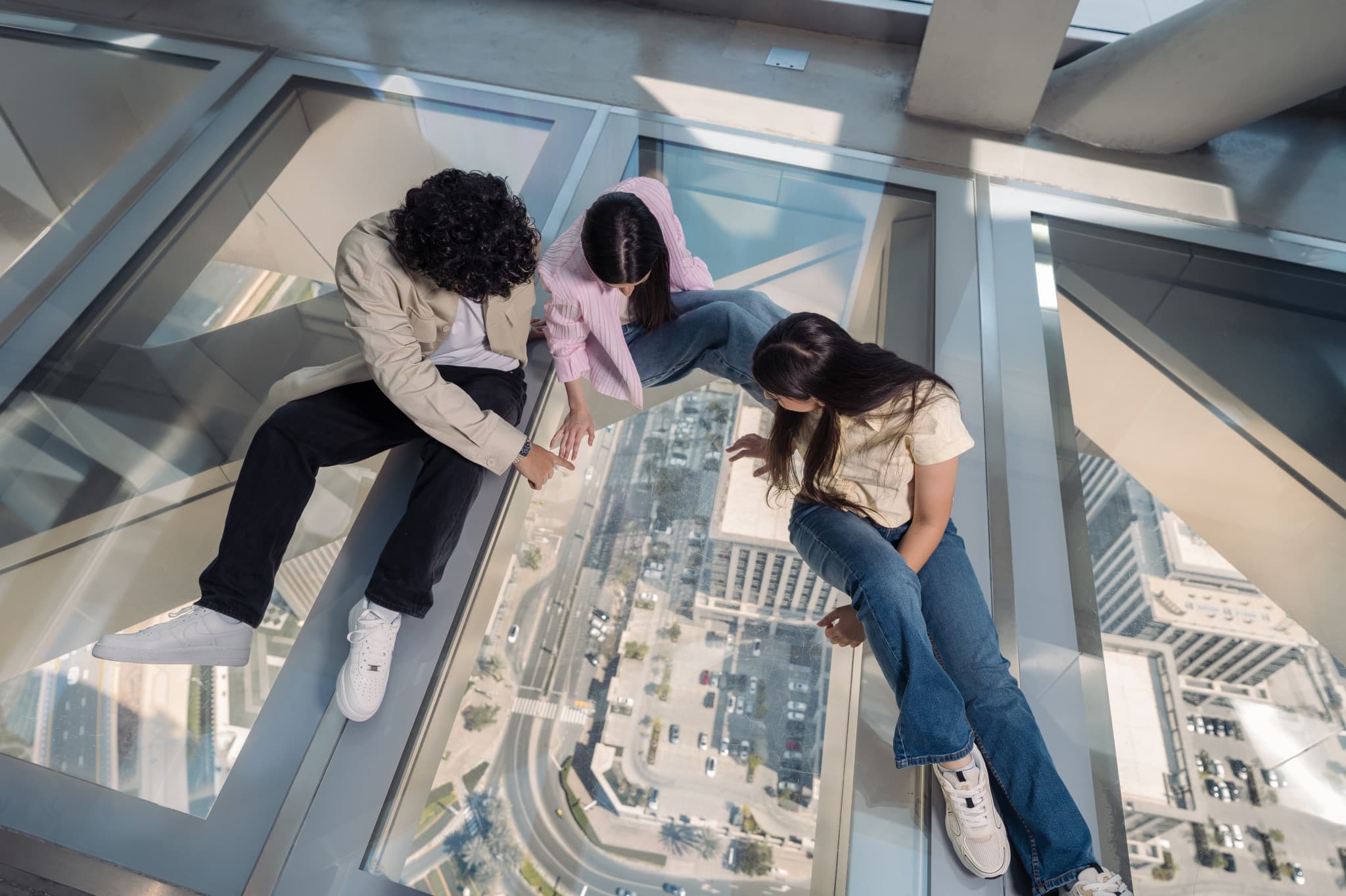 Sky Views Dubai Ticket - image 6