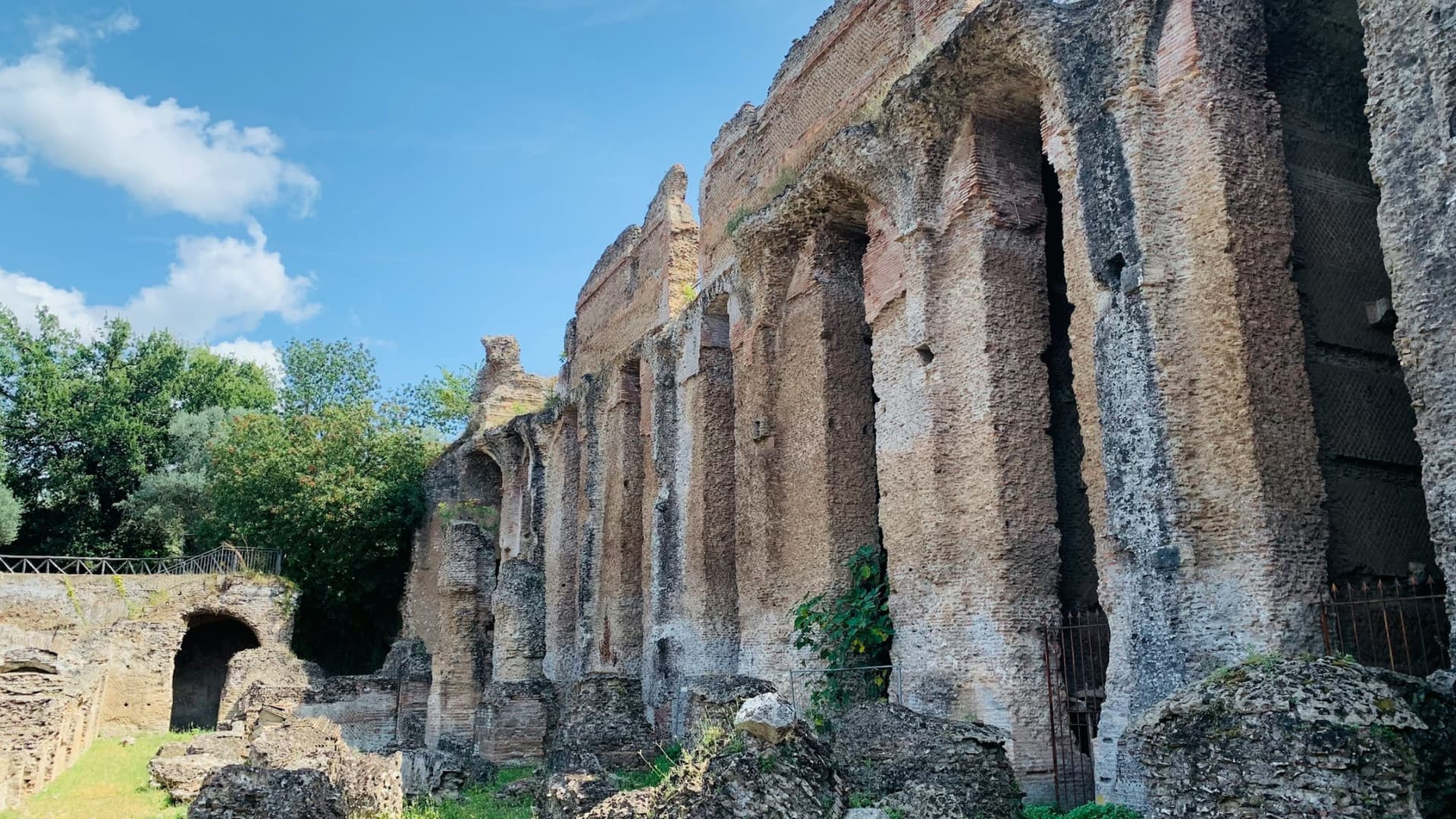 Villa D’Este and Villa Adriana: Skip the Line + Roundtrip from Rome Ticket - image 8
