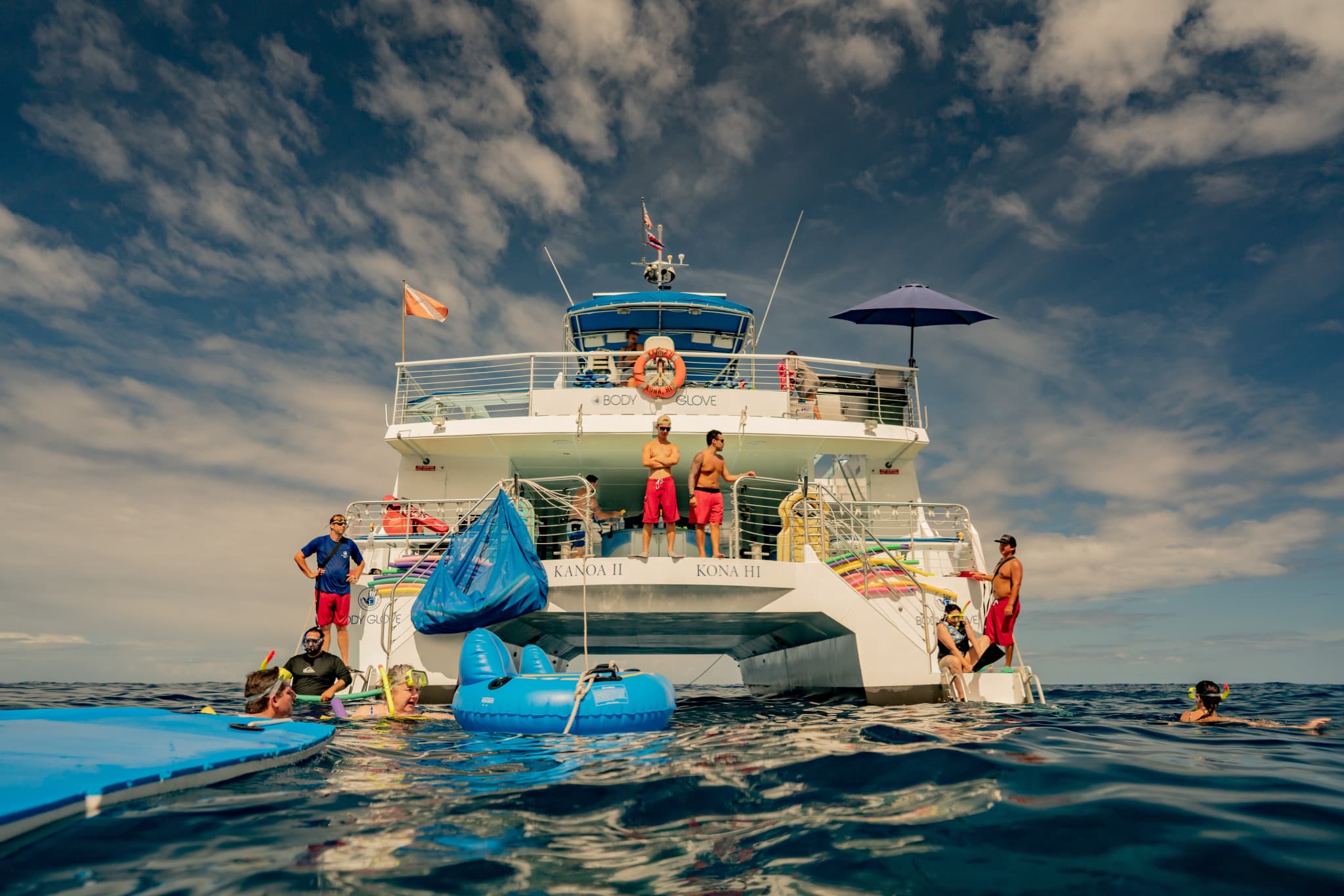 Kona Dolphin Watching Cruise with Snorkelling Experience - image 3