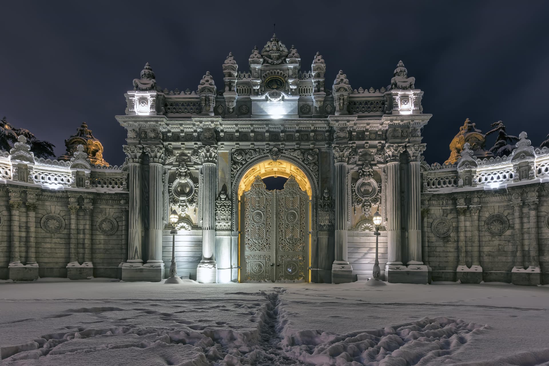 COMBO: Galata Tower + Dolmabahce Palace Ticket - image 5