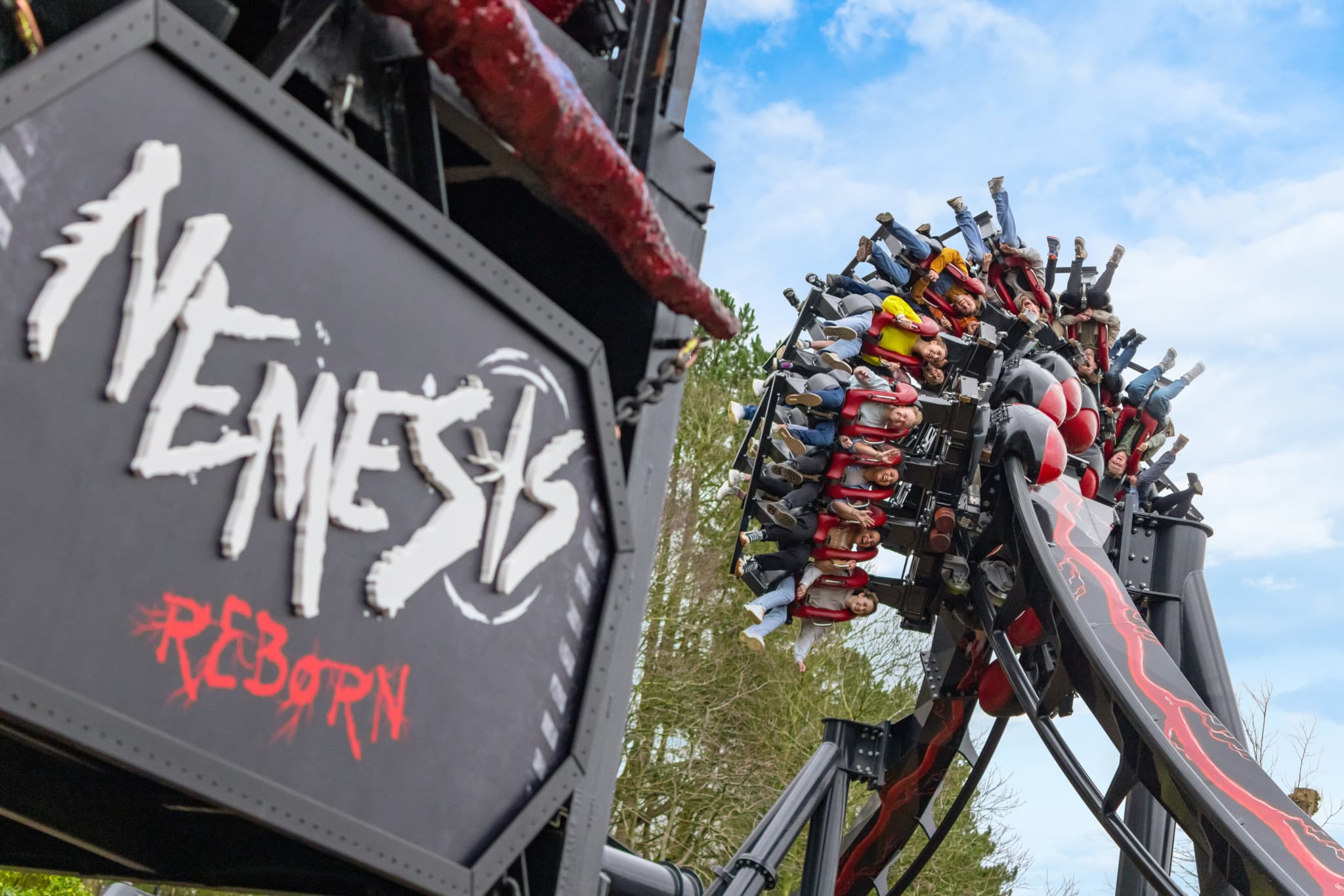 Alton Towers Ticket - image 3