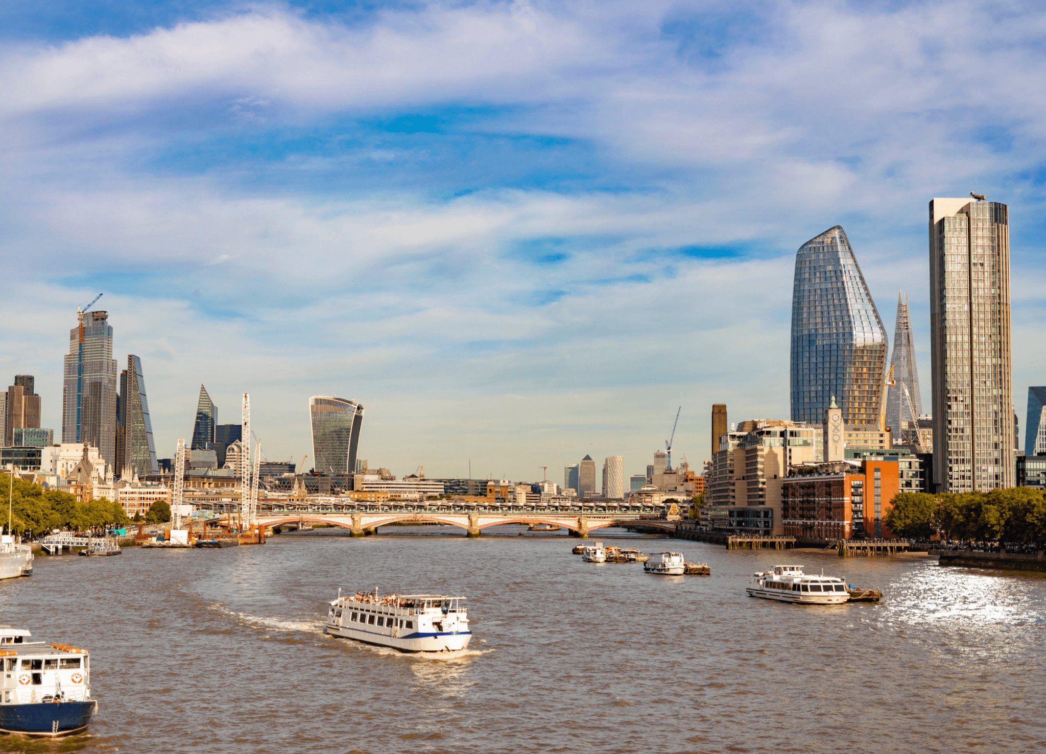 Thames River Sightseeing Cruise - image 4