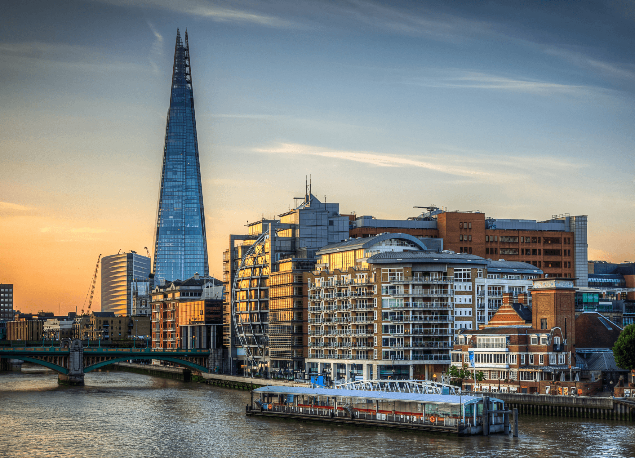 Thames River Sightseeing Cruise - image 2
