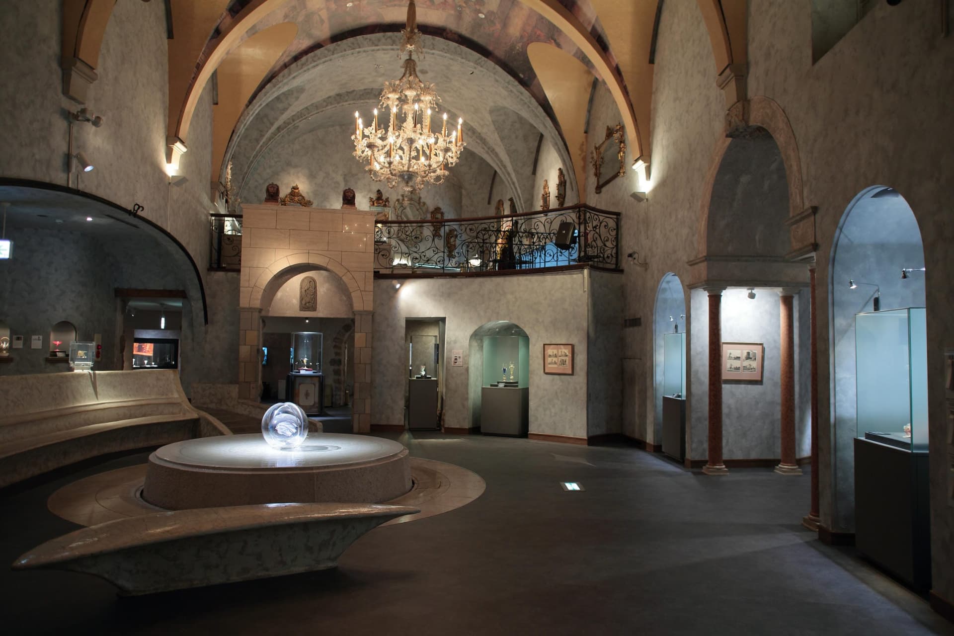 Entrada al Museo de Vidrio Veneciano de Hakone - imagen 5
