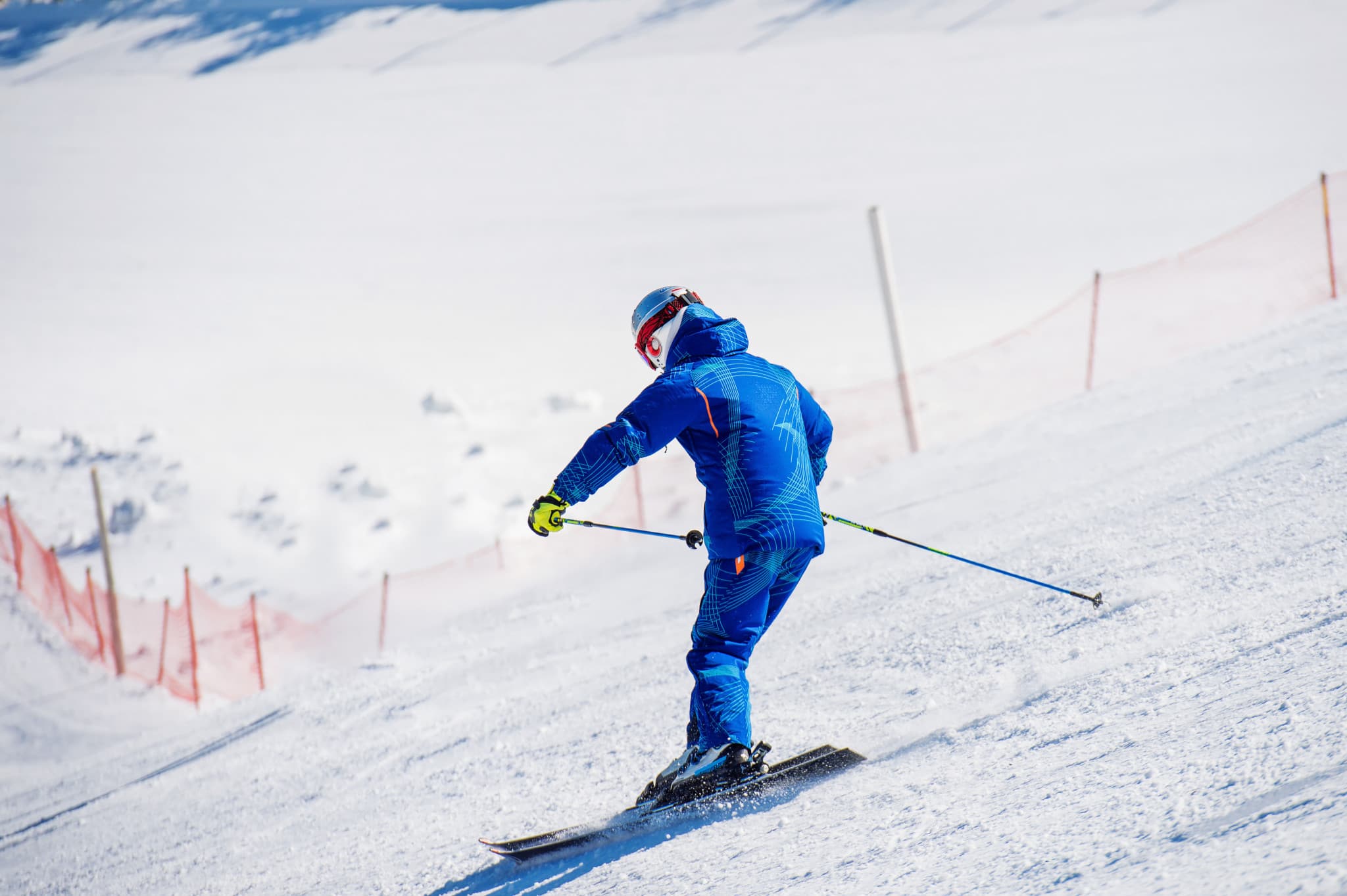 Elysian Gangchon Ski Resort and Eobi Ice Valley Full-Day Tour from Seoul - image 2