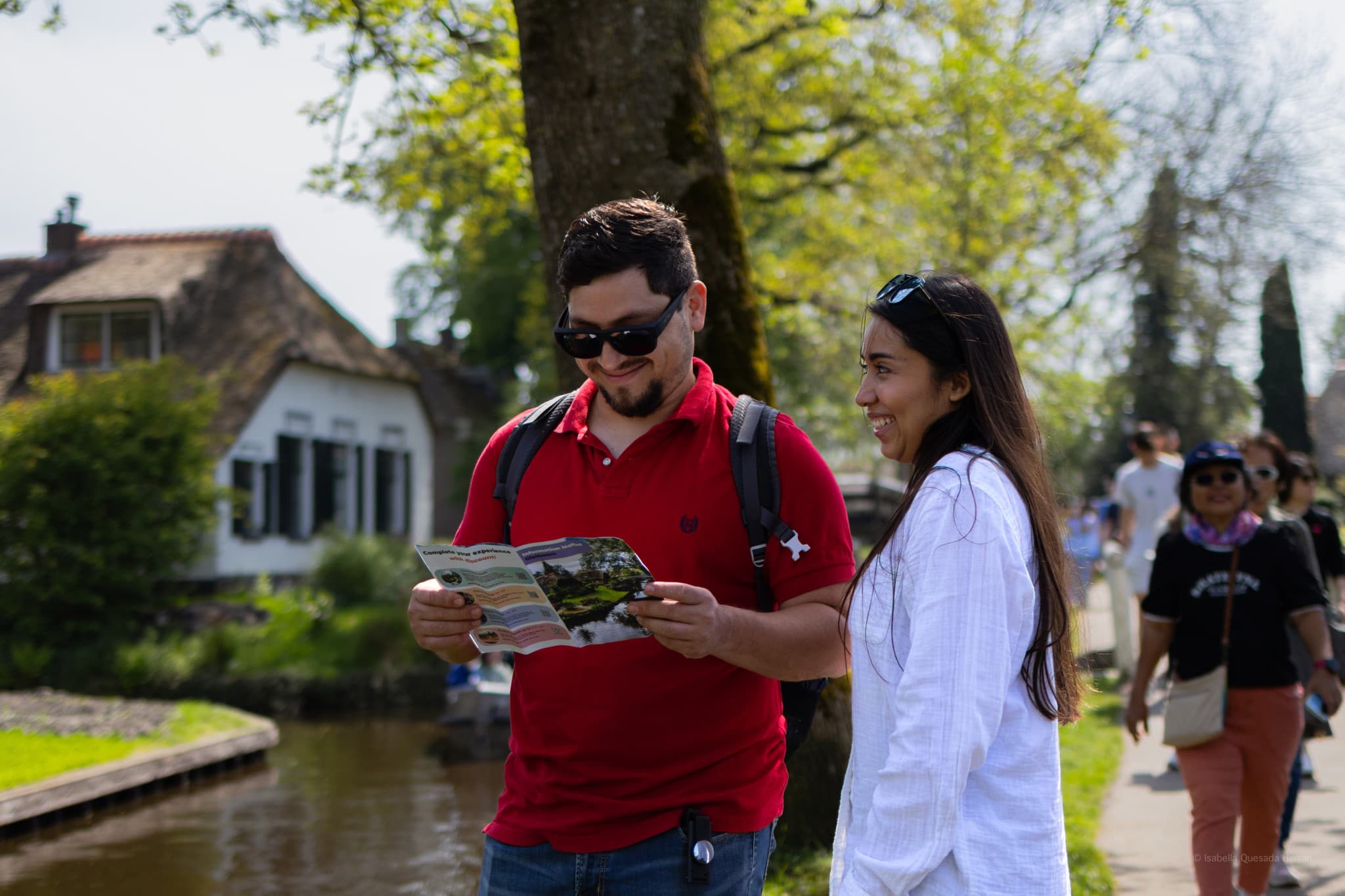 Giethoorn Full-Day Tour from Amsterdam with Canal Cruise and Self-Guided Walking Tour - image 3