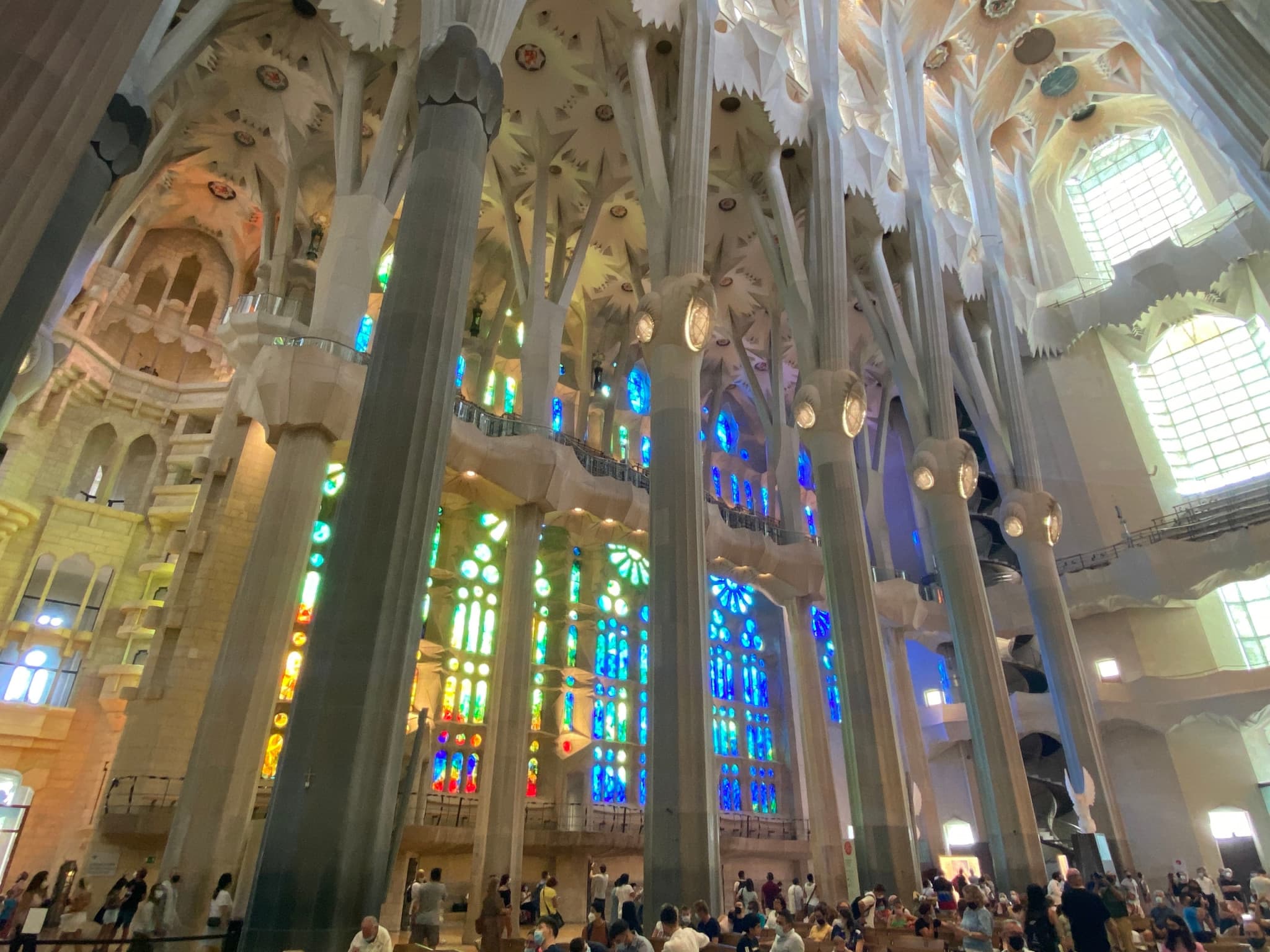 Barcelona Highlights: Sagrada Familia and Gaudi Houses Guided Tour in English, Mandarin, Korean - image 2