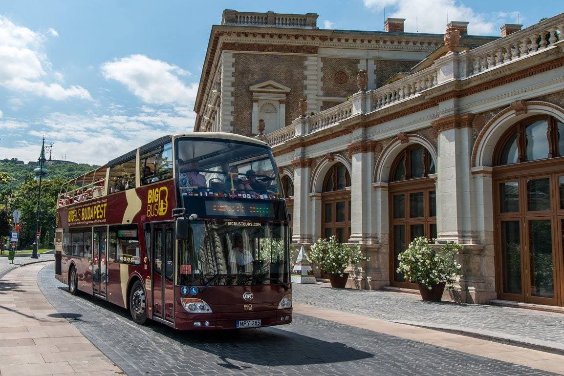 Big Bus Budapest Hop-on Hop-off Bus Tour - image 7